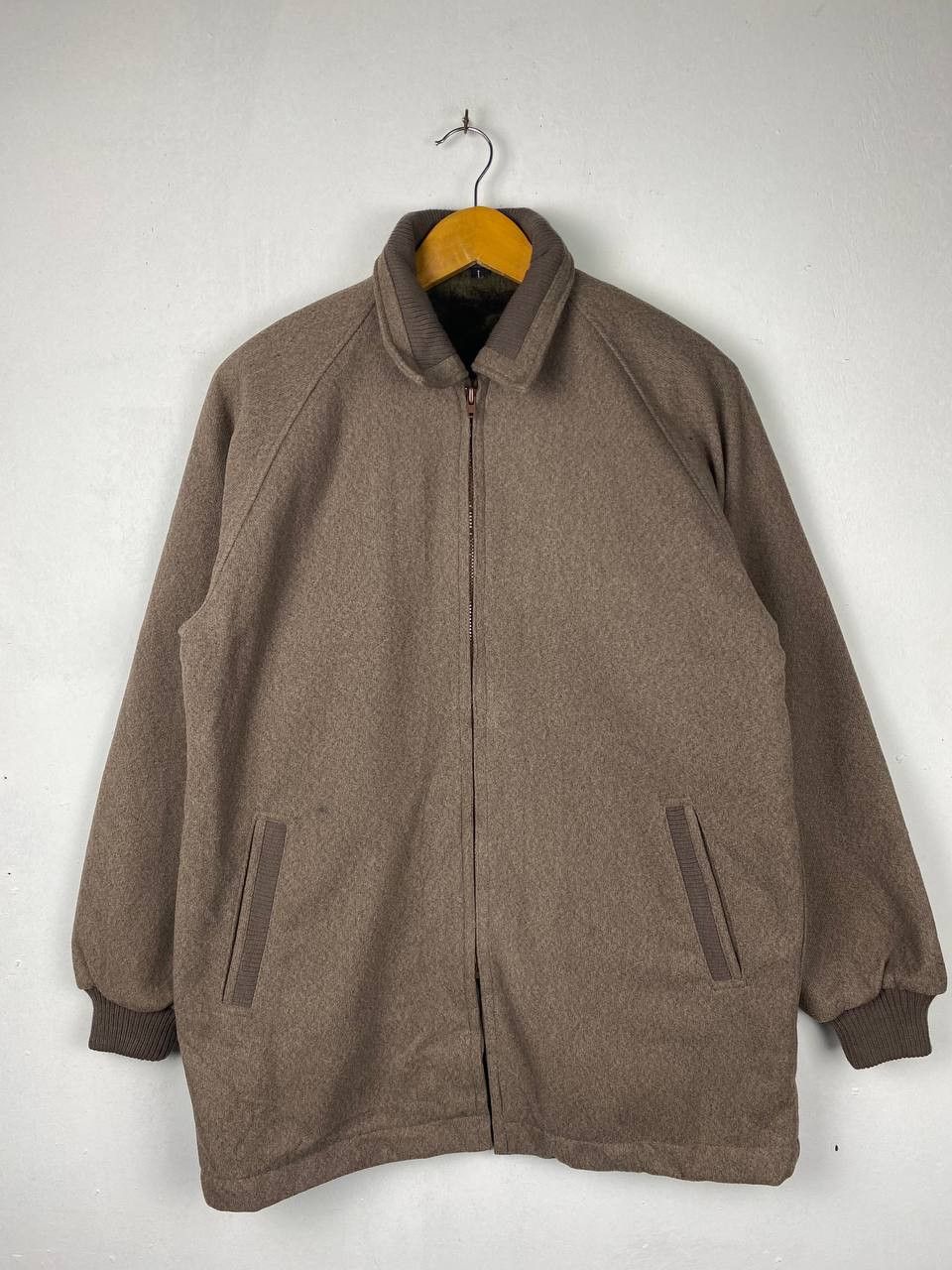 Japanese Brand vintage japanese brands wool jacket faux fur lining Size US L / EU 52-54 / 3 - 1 Thumbnail