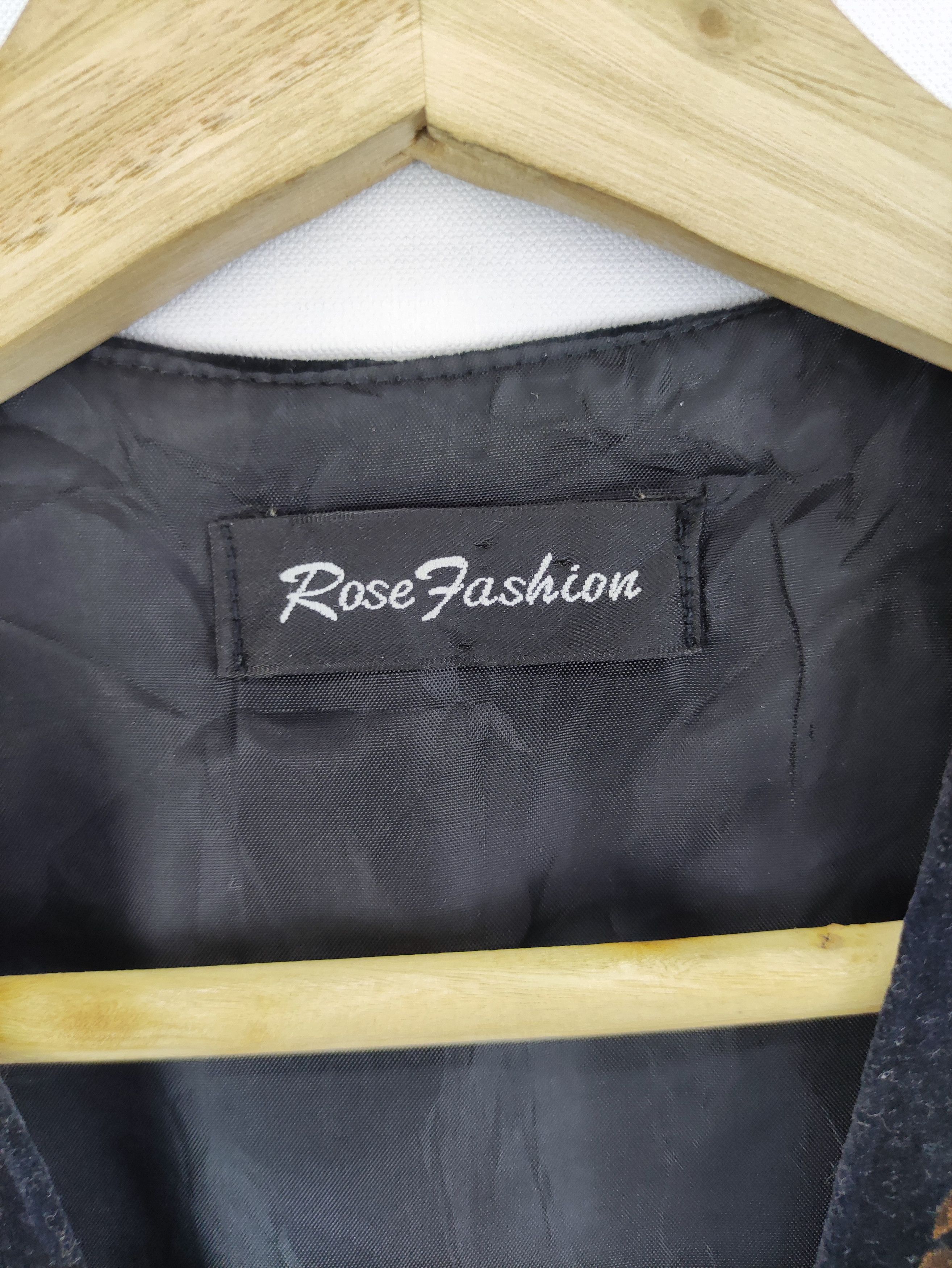 Japanese Brand Vintage Vest Leopard Velvet By Rose Fashion Size US M / EU 48-50 / 2 - 3 Thumbnail