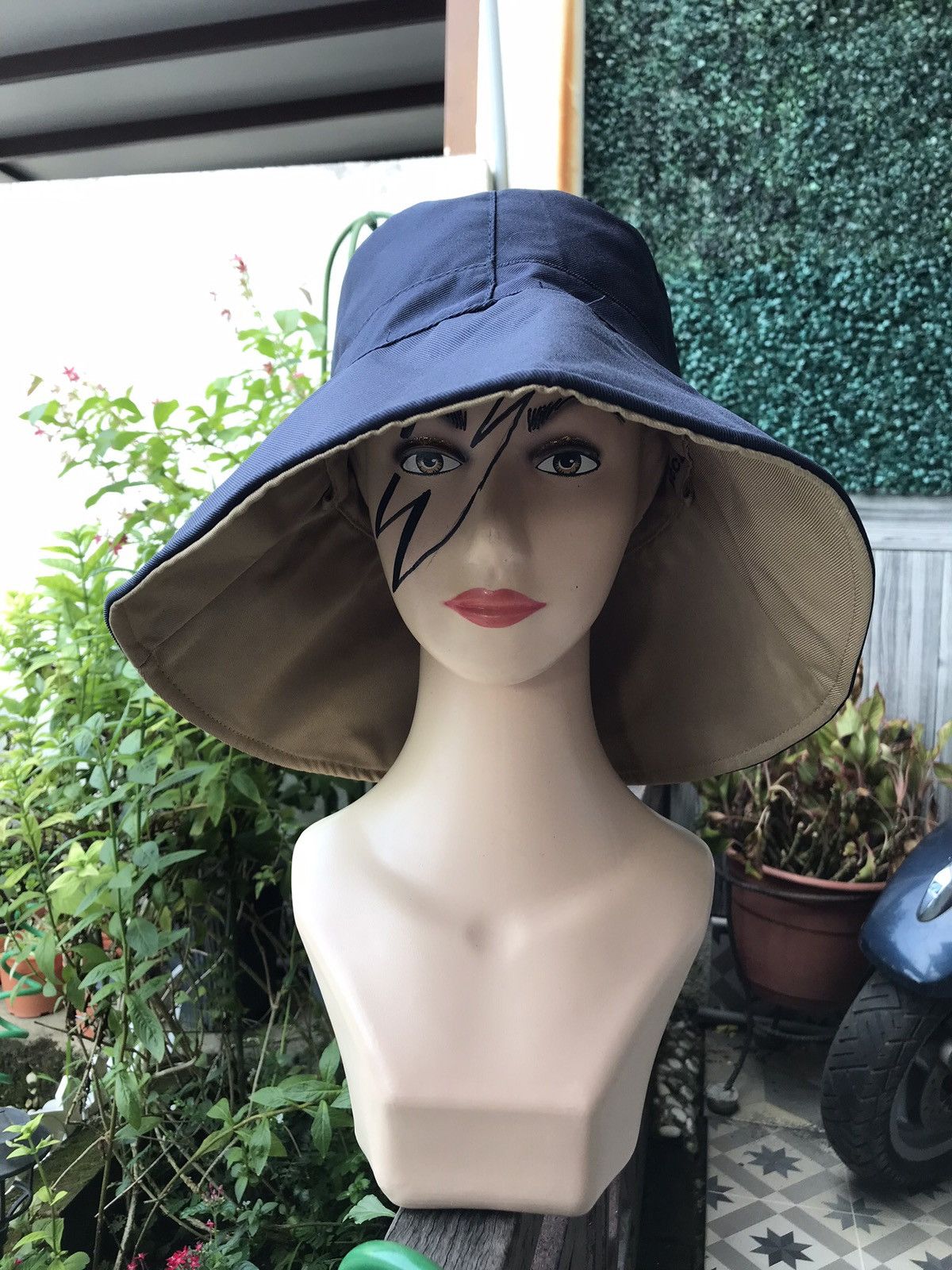VTG REVERSIBLE ZUCCA BUCKETS HAT BY CABANE DE ZUCCA