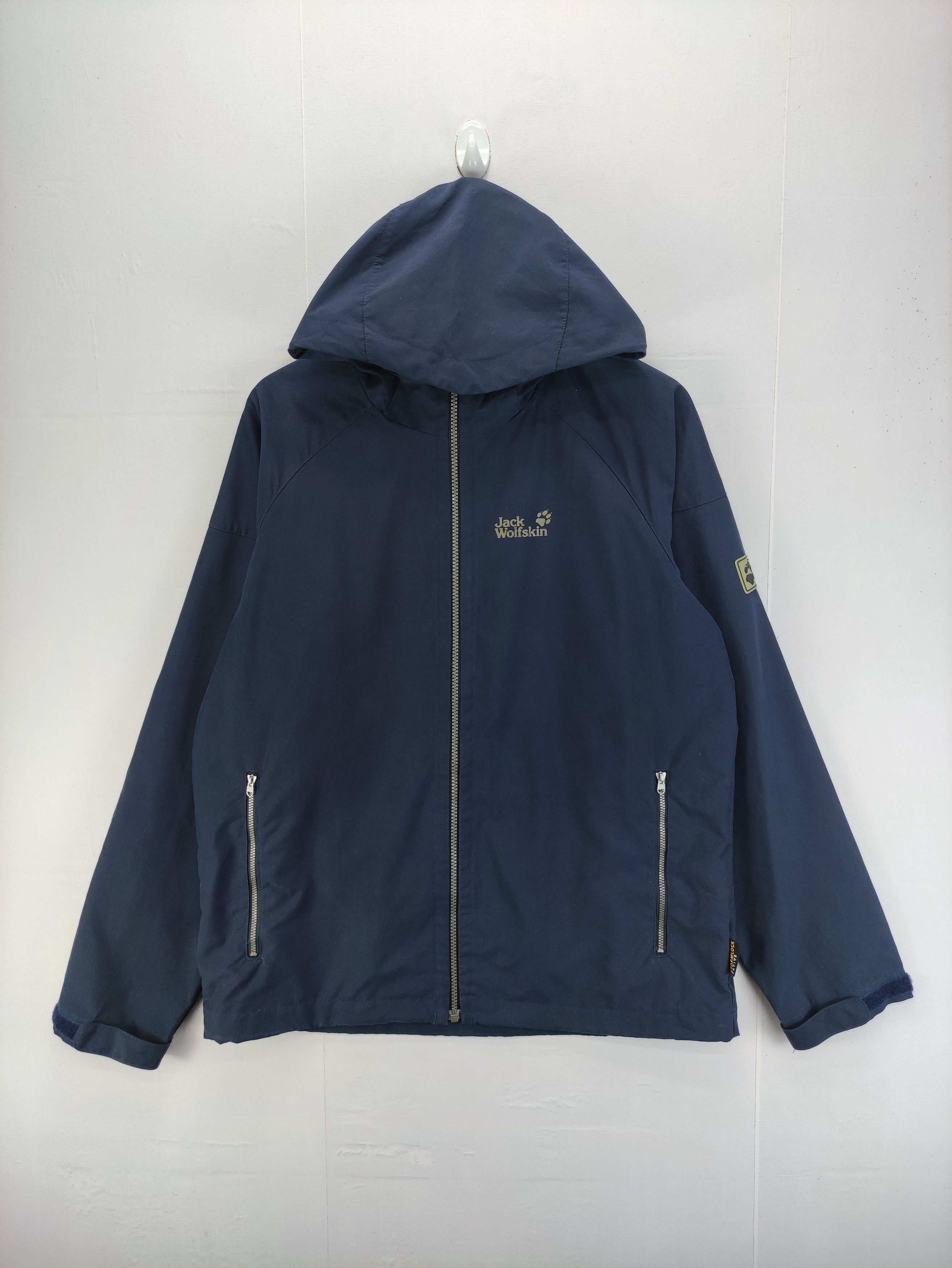 Jack Wolfskin Vintage Jack Wolfskin Jacket Zipper Hoodie Size US M / EU 48-50 / 2 - 1 Thumbnail