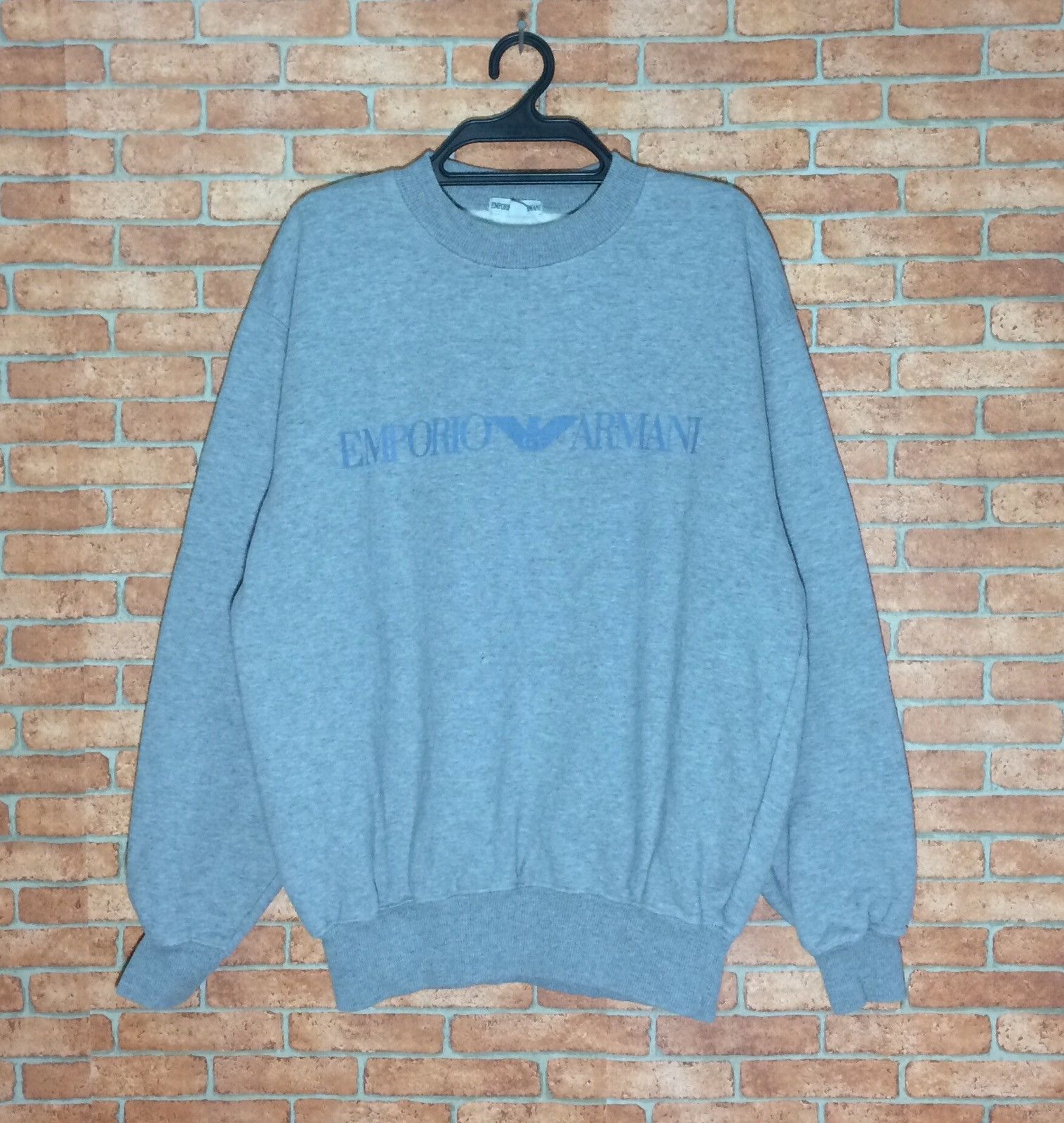 Emporio Armani Vintage Crewneck Made In ITALY Size US L / EU 52-54 / 3 - 1 Thumbnail