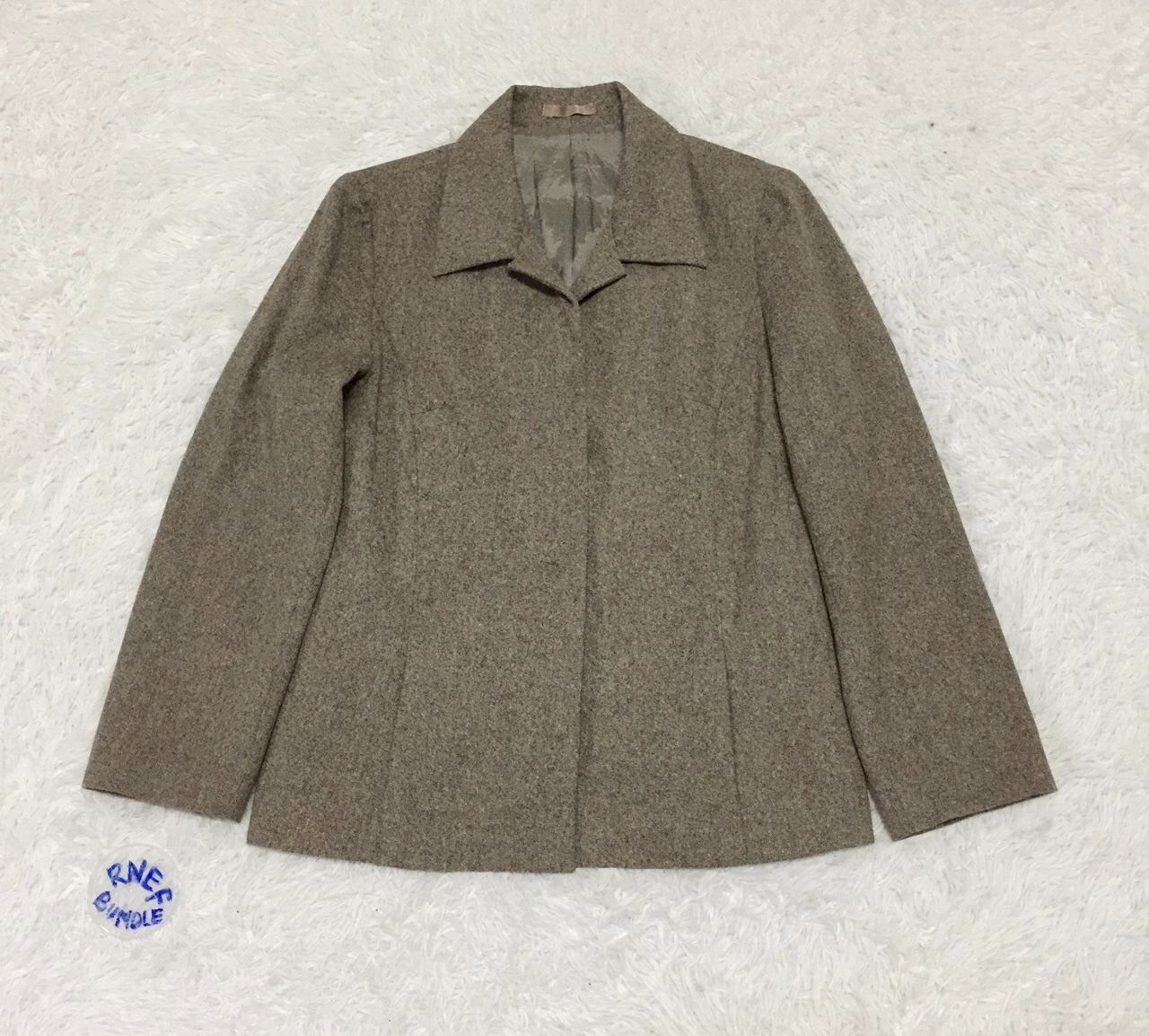 Burberry Nice Design Burberry Coat Jacket Size US XS / EU 42 / 0 - 1 Thumbnail