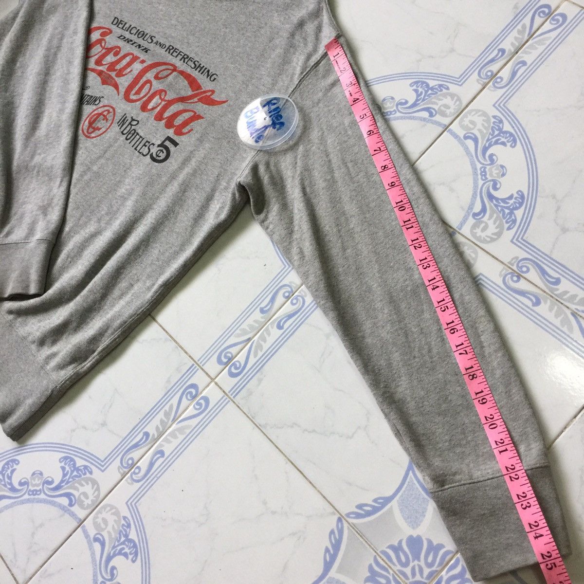 Coca Cola Uniqlo coca cola sweatshirt Size US L / EU 52-54 / 3 - 14 Thumbnail