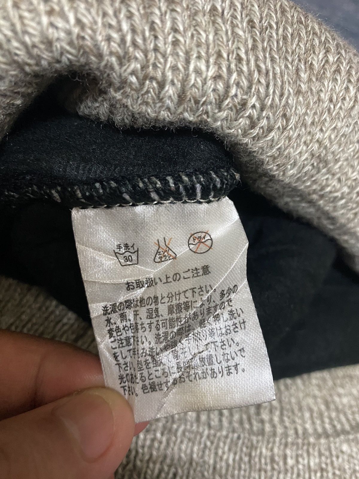 Japanese Brand Thinsulate Insulation 40gram Beanie Hat Size ONE SIZE - 5 Thumbnail