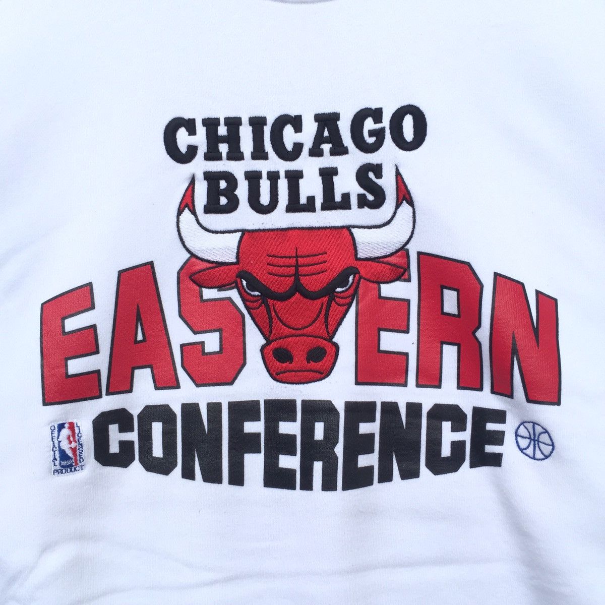 NBA Vintage 90s Chicago Bulls Eastern Conference Sweatshirt | M Size US M / EU 48-50 / 2 - 4 Thumbnail