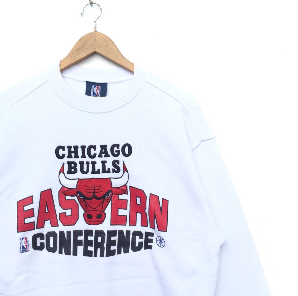 NBA Vintage 90s Chicago Bulls Eastern Conference Sweatshirt | M Size US M / EU 48-50 / 2 - 2 Thumbnail