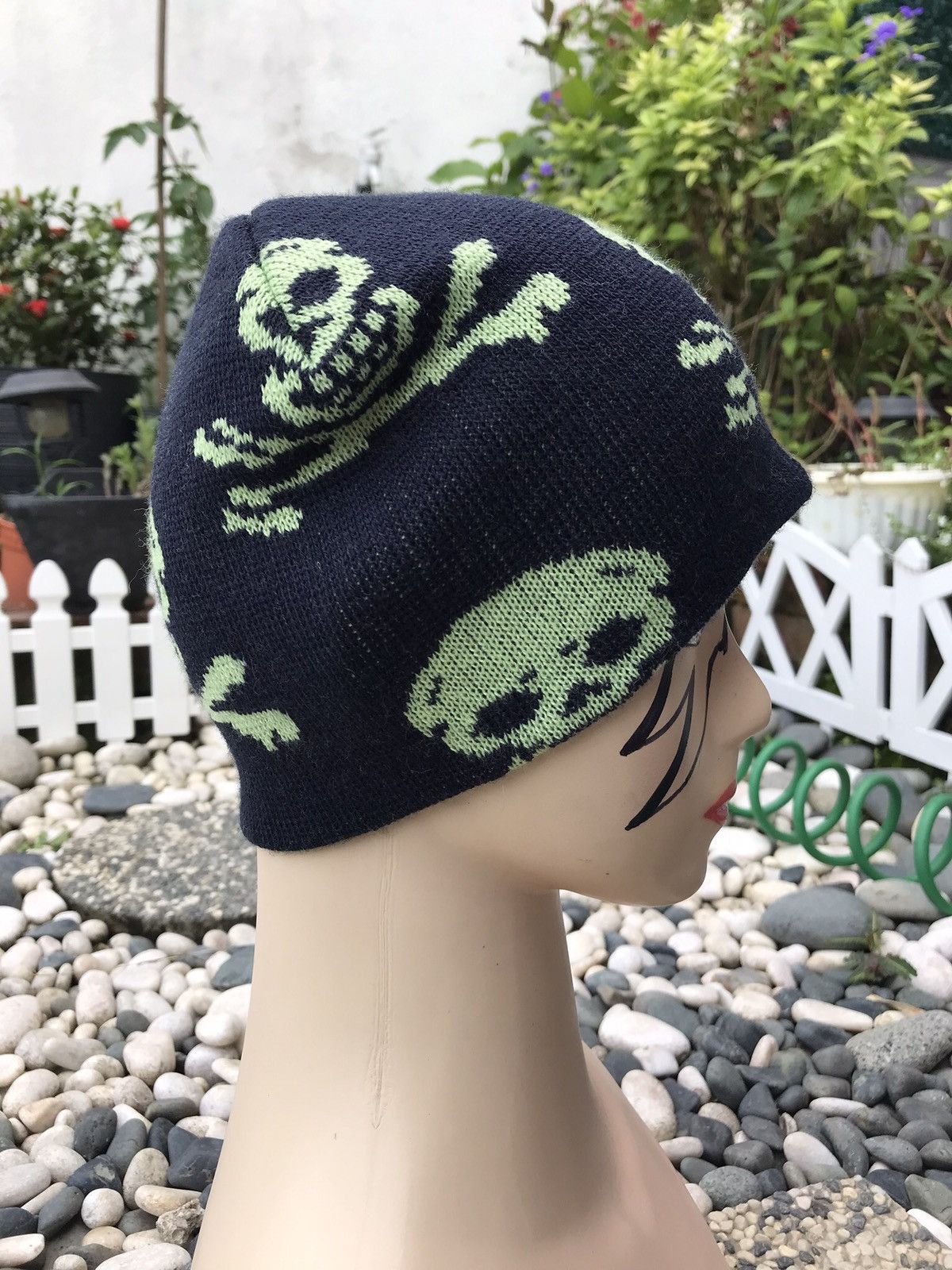 Hysteric Glamour × Japanese Brand ☠️ SKULLSHIT BEANIES INSPIRED HYSTERIC GLAMOUR 🇯🇵 Size ONE SIZE - 2 Thumbnail