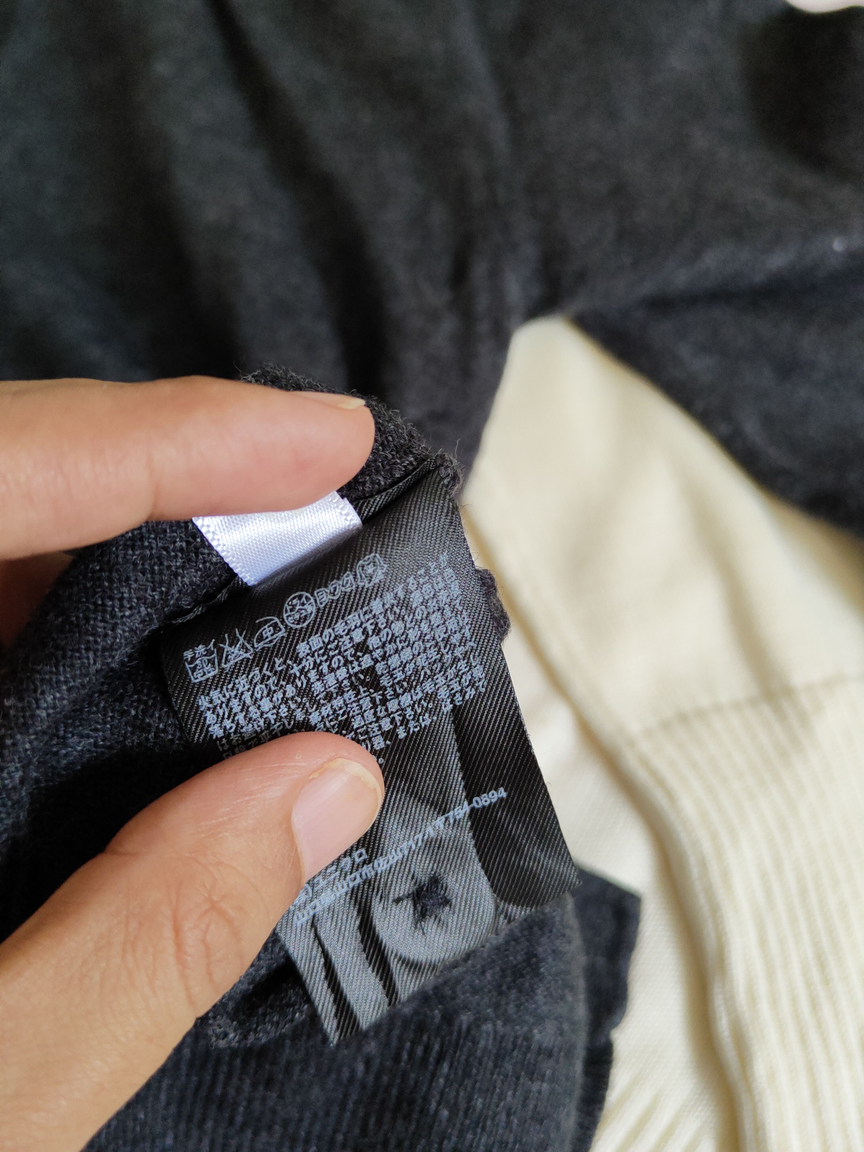 Japanese Brand × Uniqlo Uniqlo Black Knitwear Cardigan #S1249 Size S / US 4 / IT 40 - 10 Thumbnail