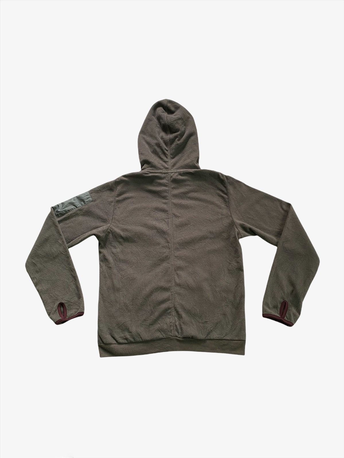 Japanese Brand × Undercover × Uniqlo Minimalist Uniqlo Undercover Light Fleece Size US M / EU 48-50 / 2 - 2 Thumbnail