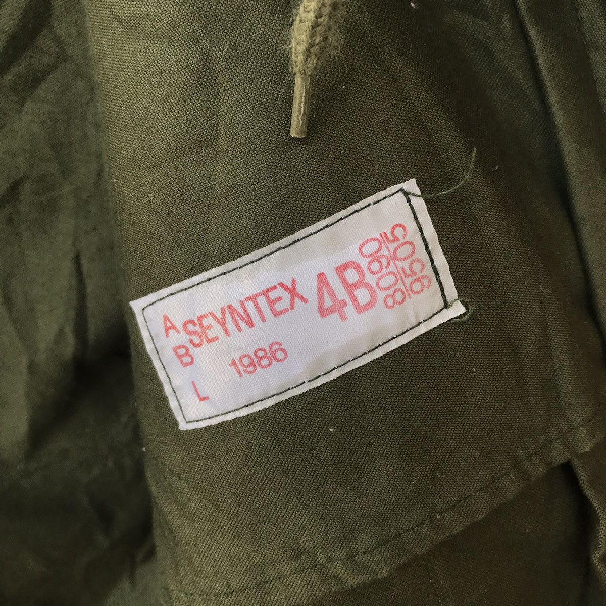 Other Rebuild WWll British Army Seyntex Fragmentation-Proof Parka Size US L / EU 52-54 / 3 - 13 Thumbnail