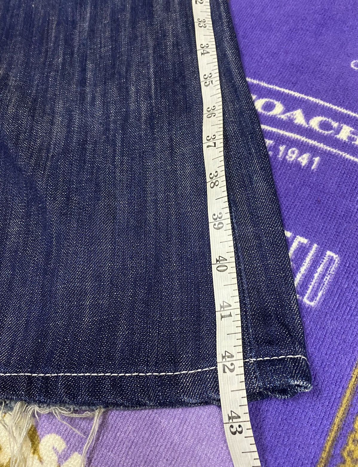 True Religion TRUE RELIGION Leather Logo x Bootcut Cutting Jeans Denim Size US 40 / EU 56 - 17 Thumbnail