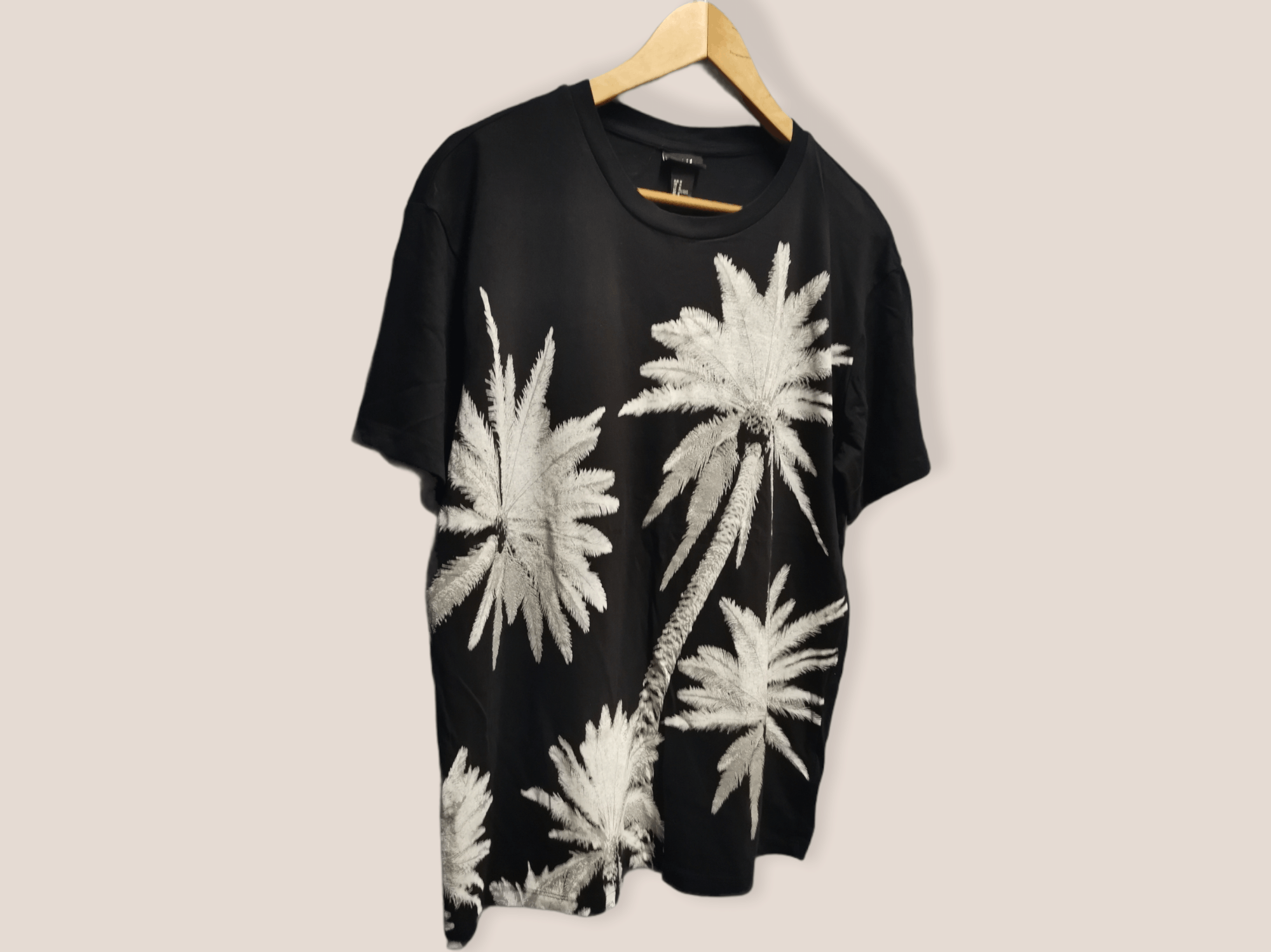H&M × Other H&M Fullprint Coconut Tree Tees Size US M / EU 48-50 / 2 - 3 Thumbnail