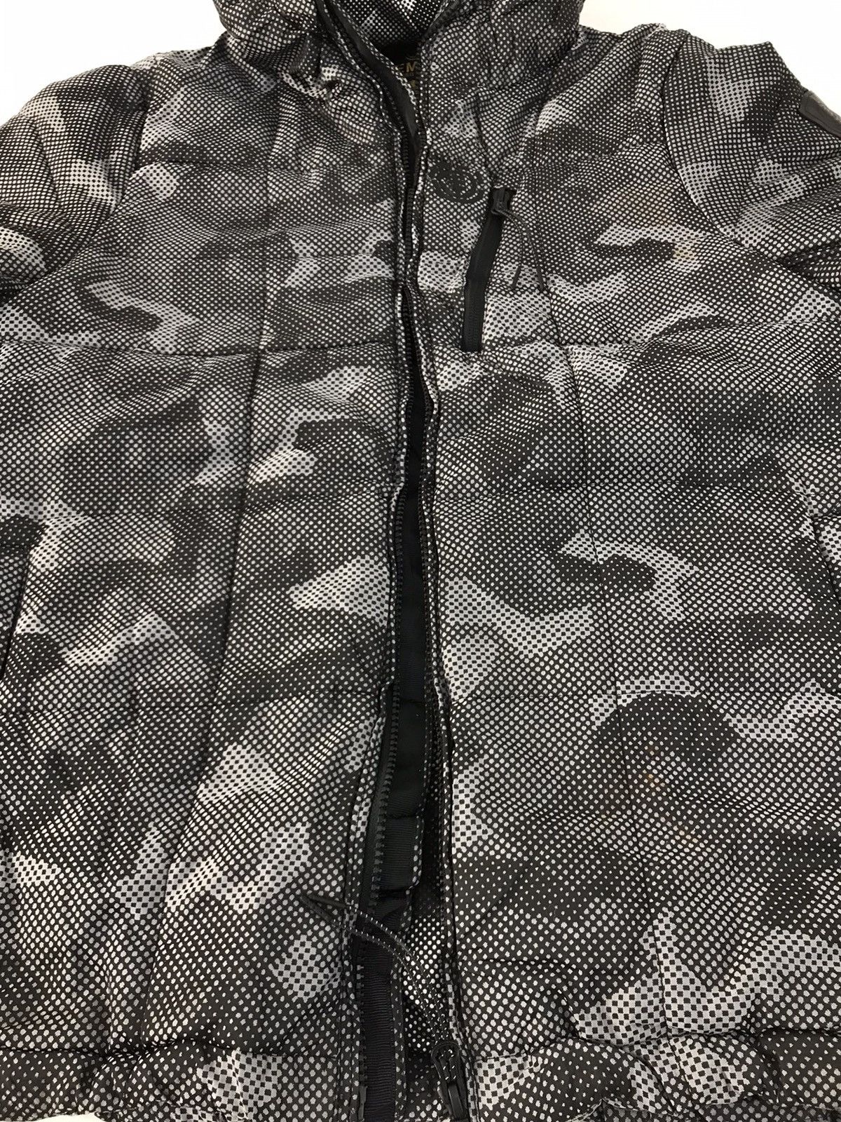Element Element Wolfeboro Collection Puffer Quilted Camo K2065j Size US M / EU 48-50 / 2 - 6 Thumbnail