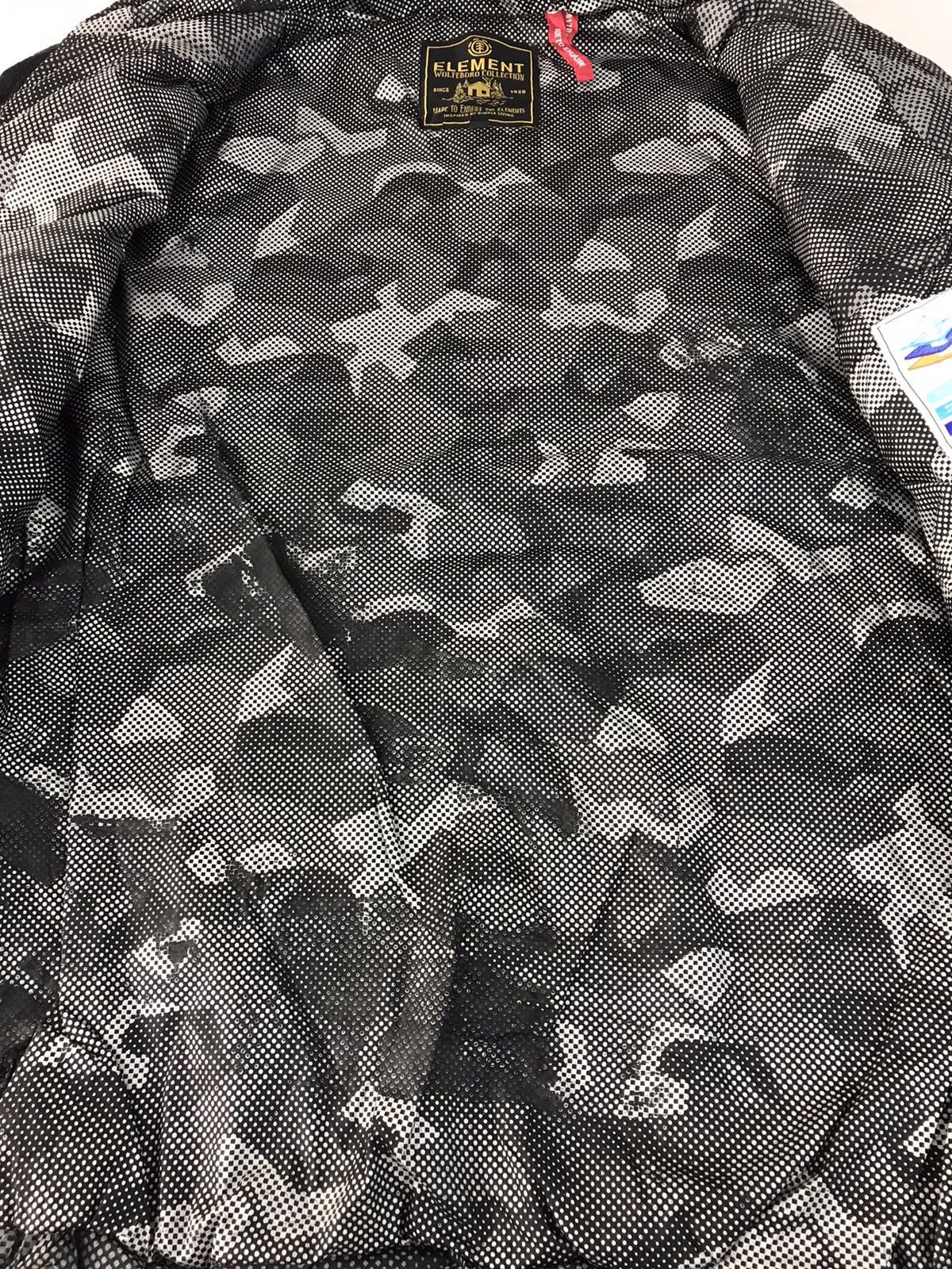 Element Element Wolfeboro Collection Puffer Quilted Camo K2065j Size US M / EU 48-50 / 2 - 7 Thumbnail