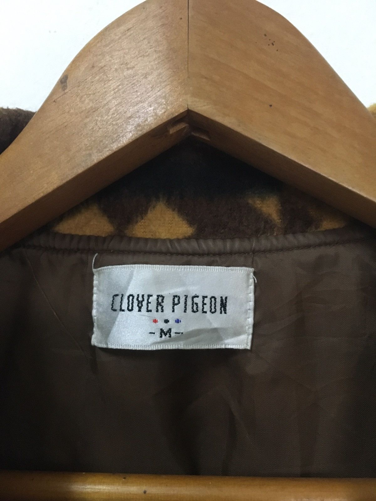 Japanese Brand Vintage Clover Pigeon Fleece Geometric Motive Coat Jacket Size US L / EU 52-54 / 3 - 5 Thumbnail