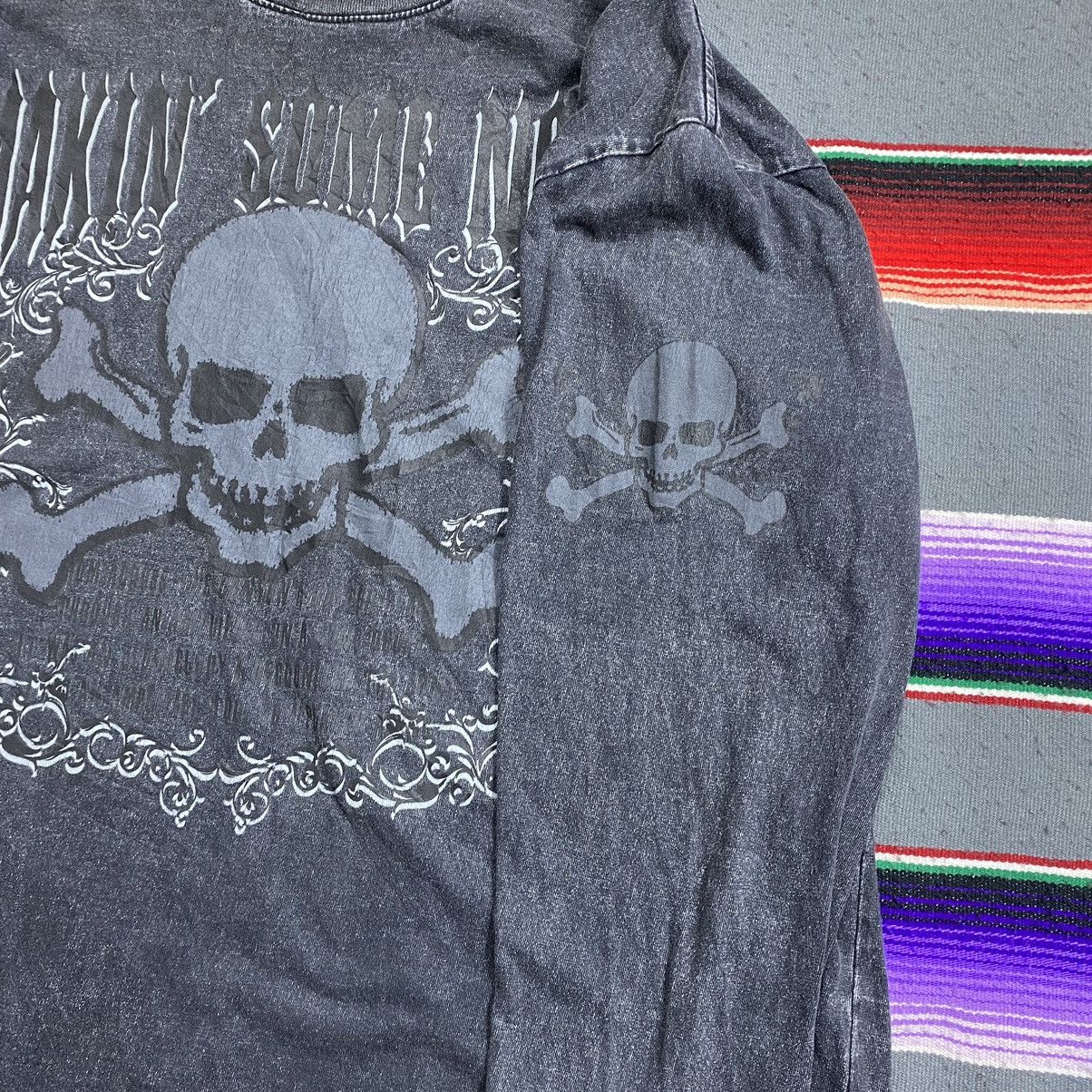 Vintage Vintage Cross Keys Skull Design T-Shirt Size US XL / EU 56 / 4 - 4 Thumbnail