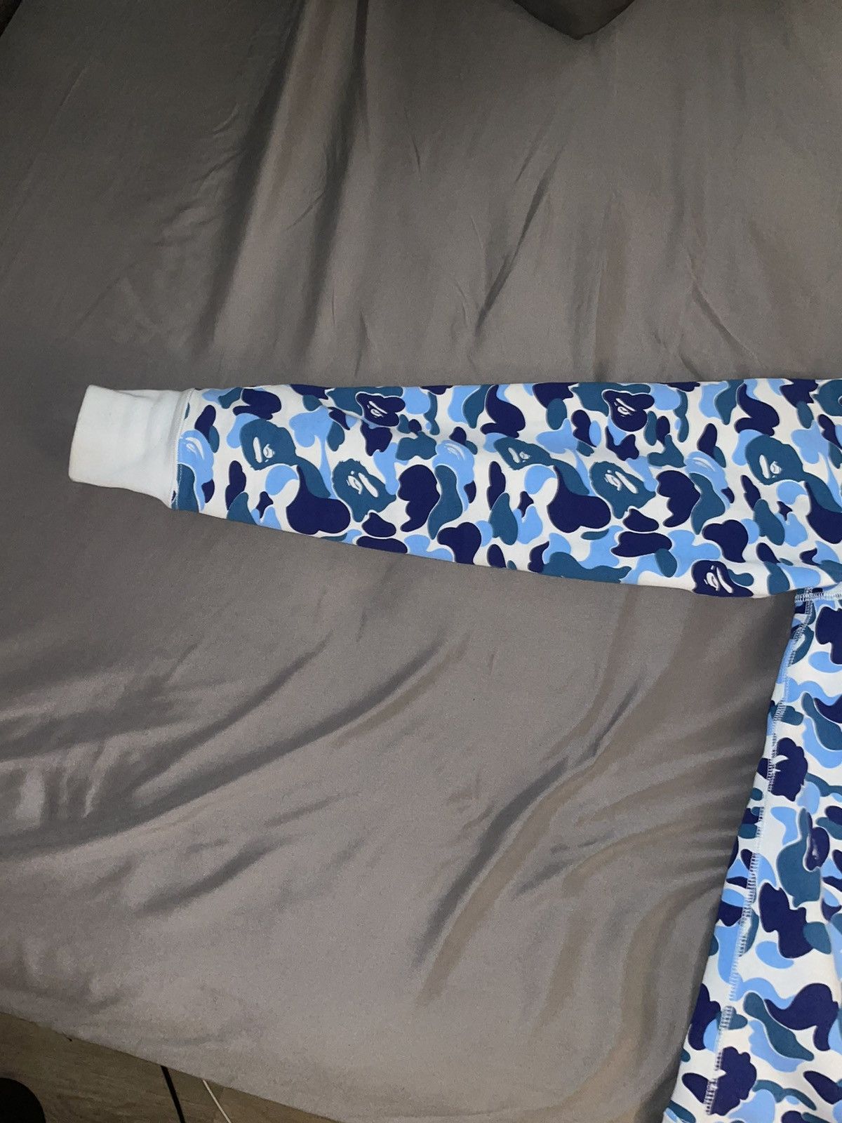 Bape ABC CAMO SHARK FULL ZIP HOODIE Size US L / EU 52-54 / 3 - 7 Thumbnail