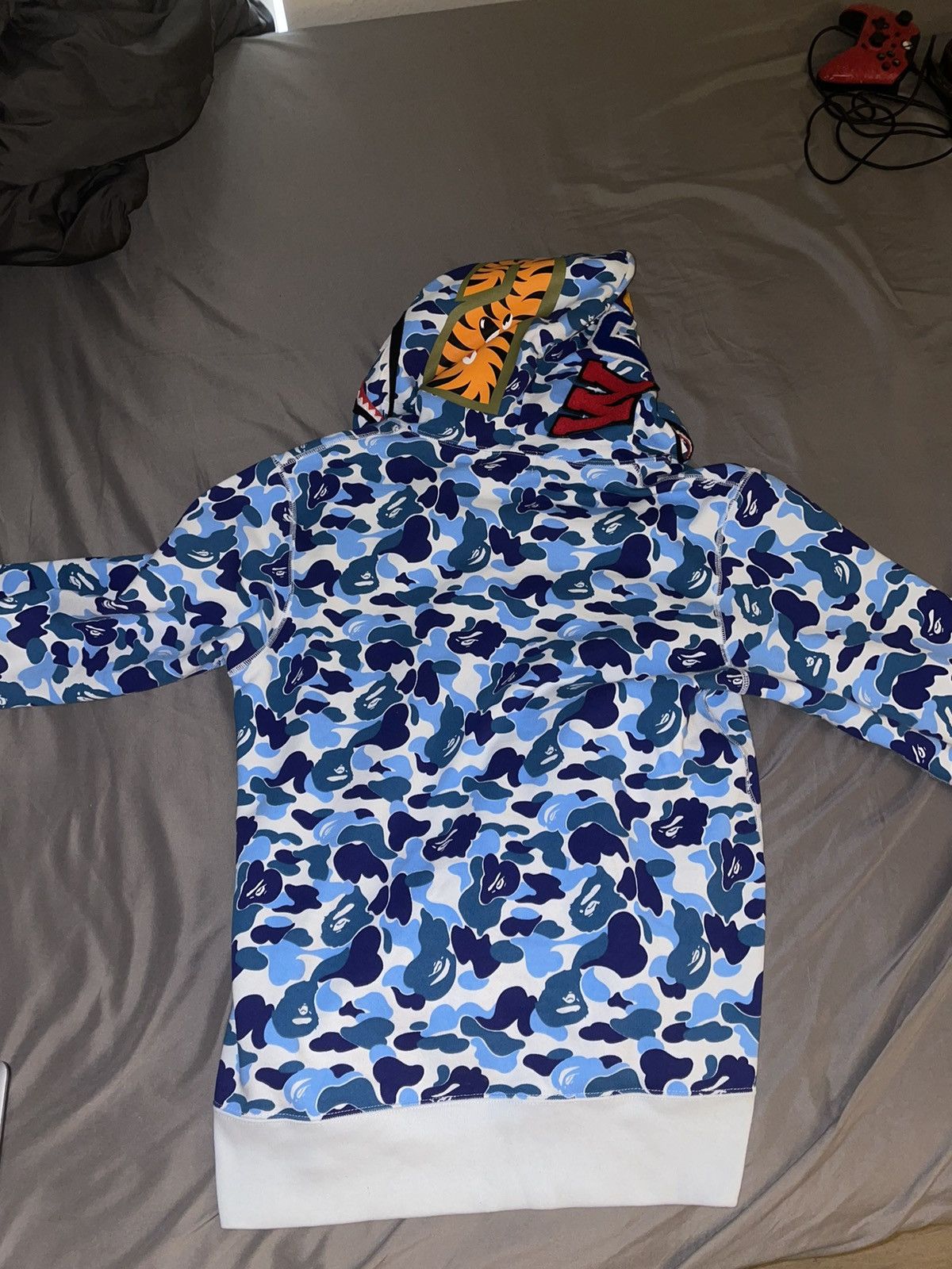 Bape ABC CAMO SHARK FULL ZIP HOODIE Size US L / EU 52-54 / 3 - 2 Thumbnail