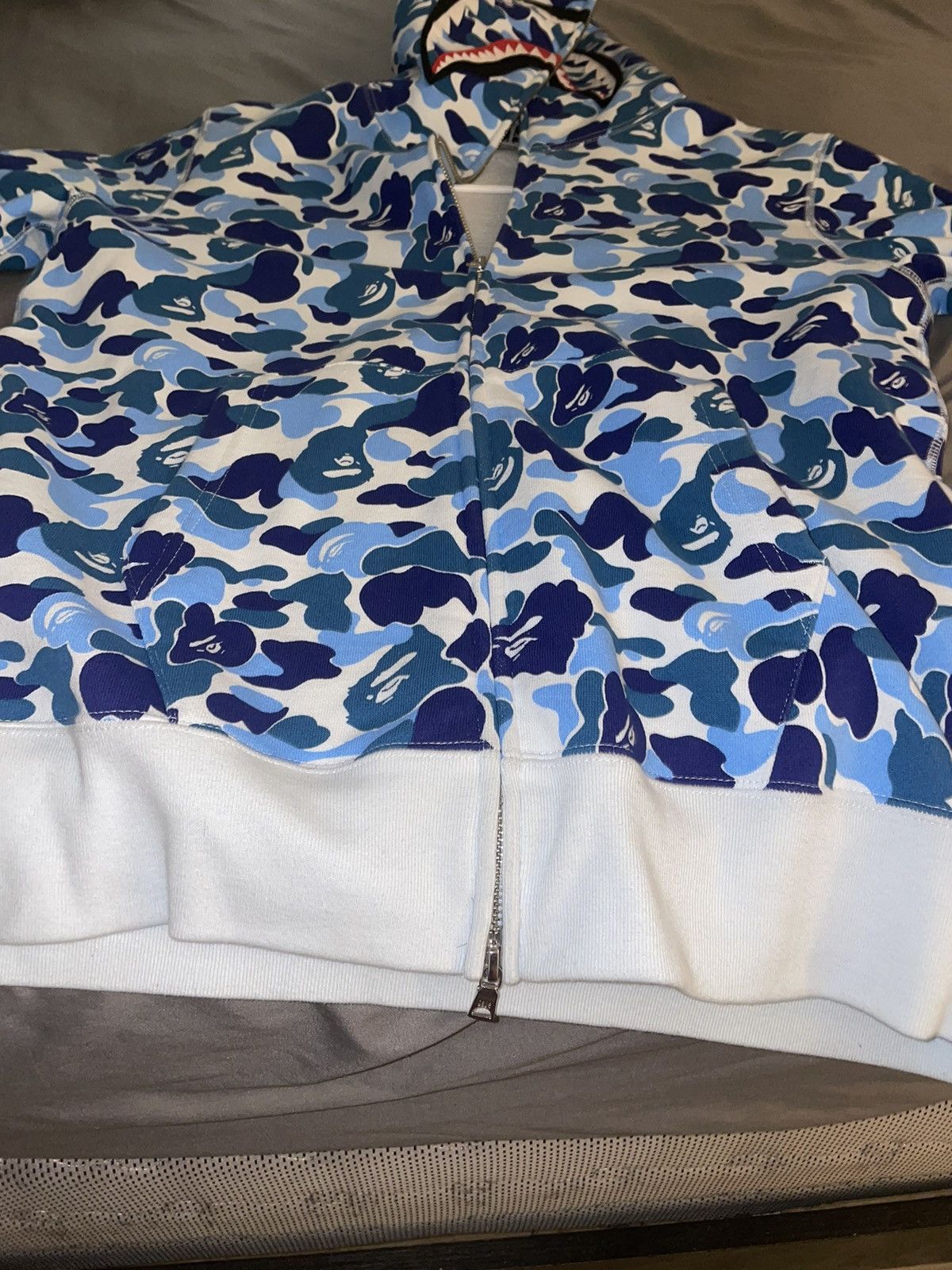 Bape ABC CAMO SHARK FULL ZIP HOODIE Size US L / EU 52-54 / 3 - 5 Thumbnail