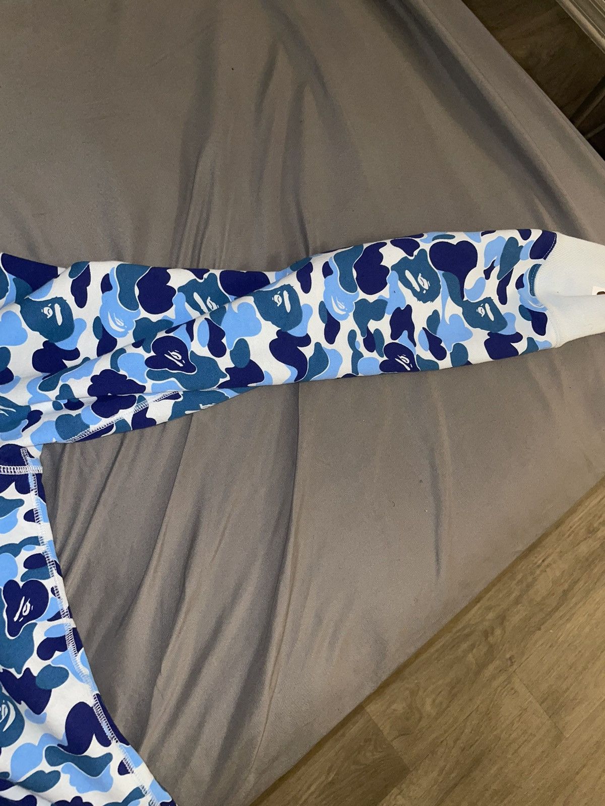 Bape ABC CAMO SHARK FULL ZIP HOODIE Size US L / EU 52-54 / 3 - 6 Thumbnail
