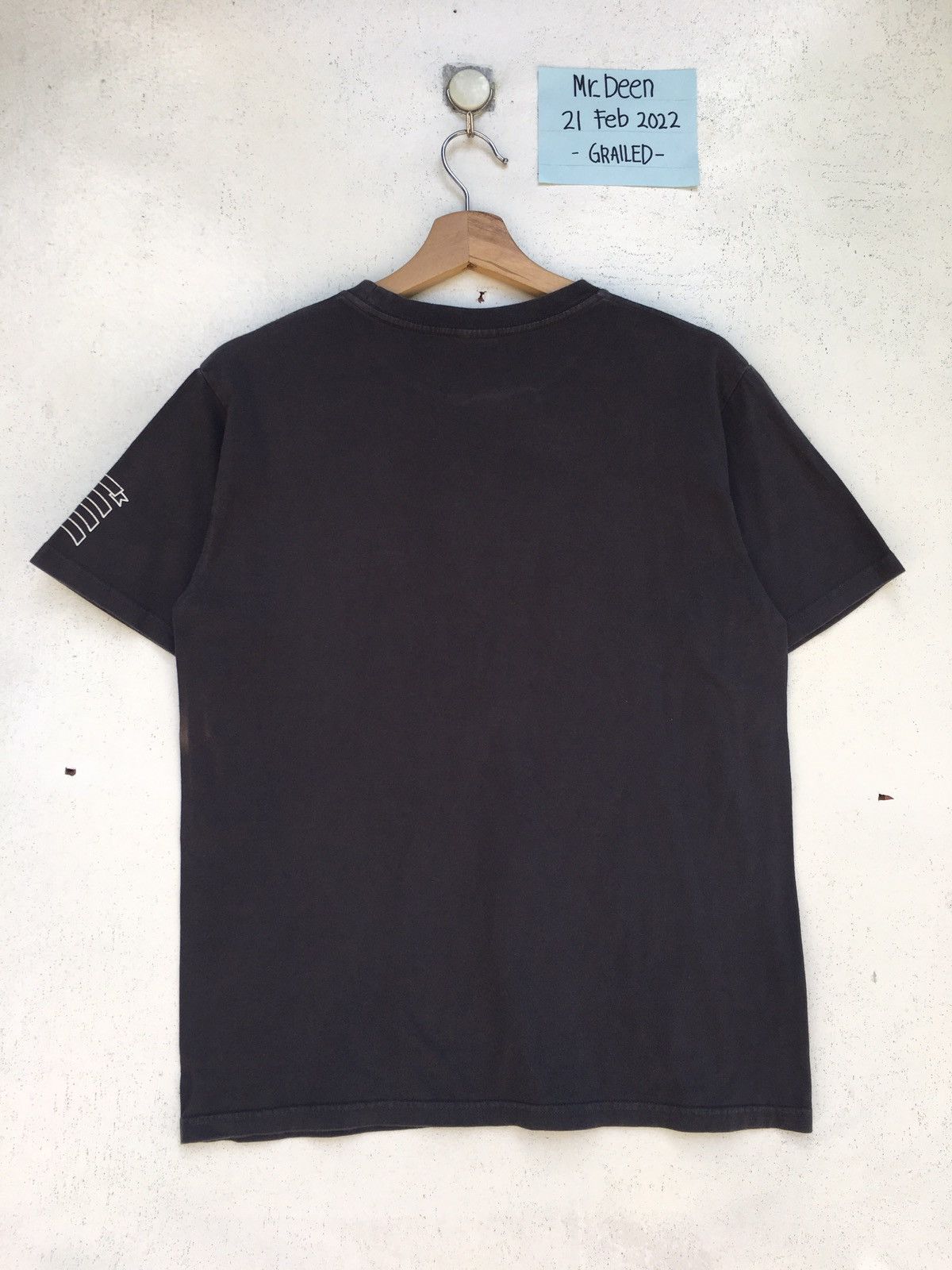 Number (N)ine Vintage Number (N)ine Distressed Shield T Shirt Size US M / EU 48-50 / 2 - 13 Thumbnail