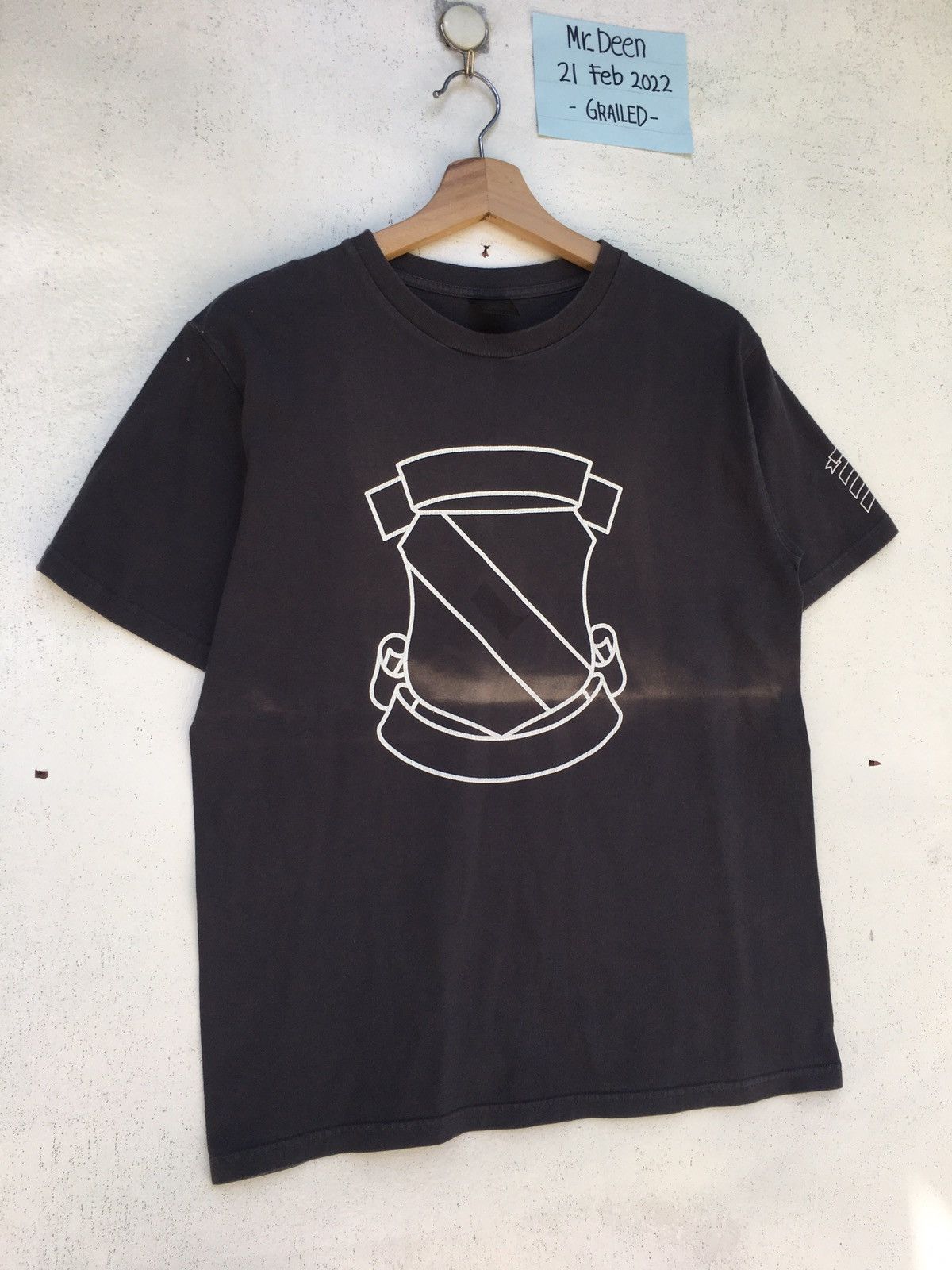 Number (N)ine Vintage Number (N)ine Distressed Shield T Shirt Size US M / EU 48-50 / 2 - 2 Thumbnail