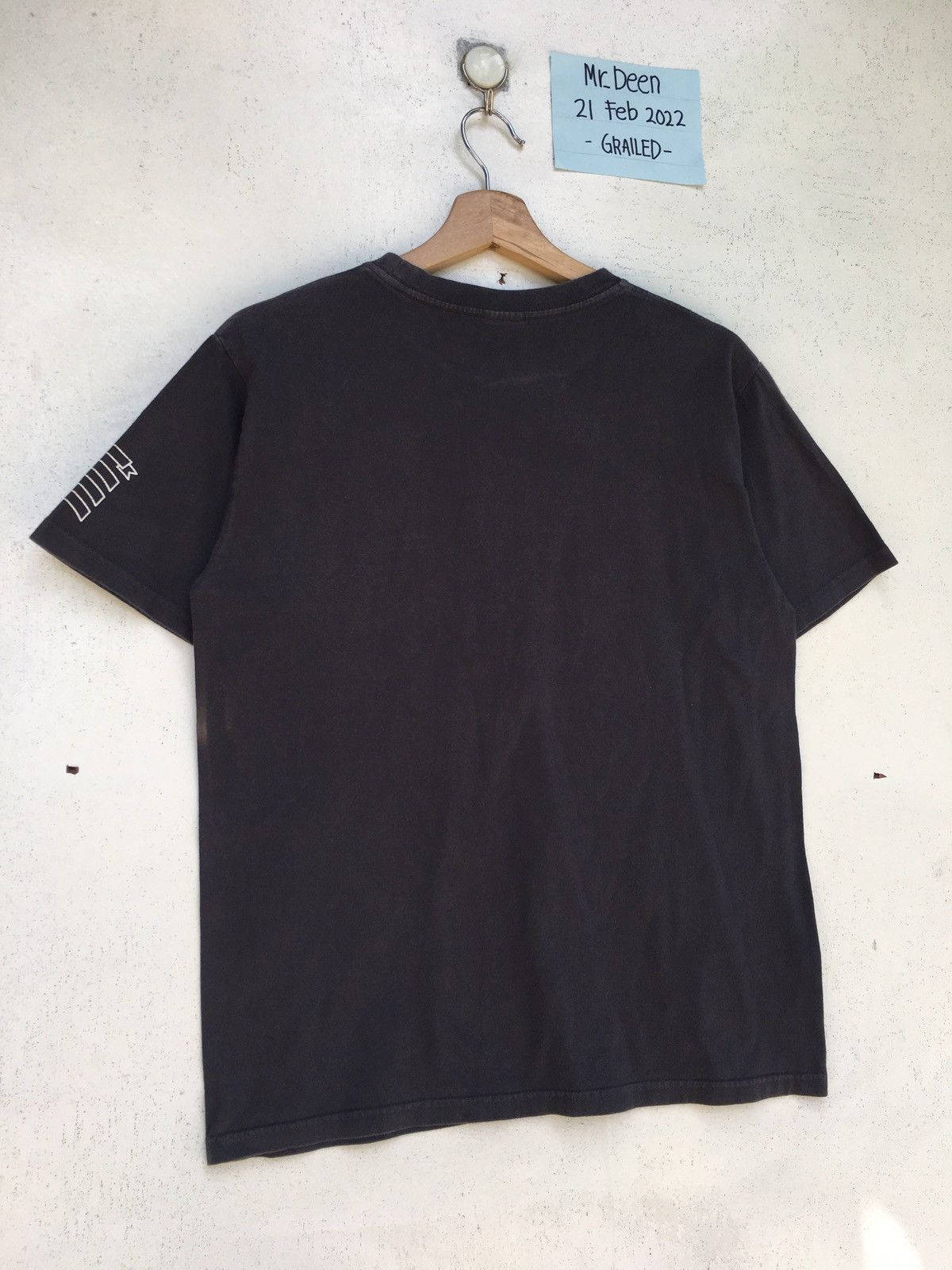 Number (N)ine Vintage Number (N)ine Distressed Shield T Shirt Size US M / EU 48-50 / 2 - 14 Thumbnail