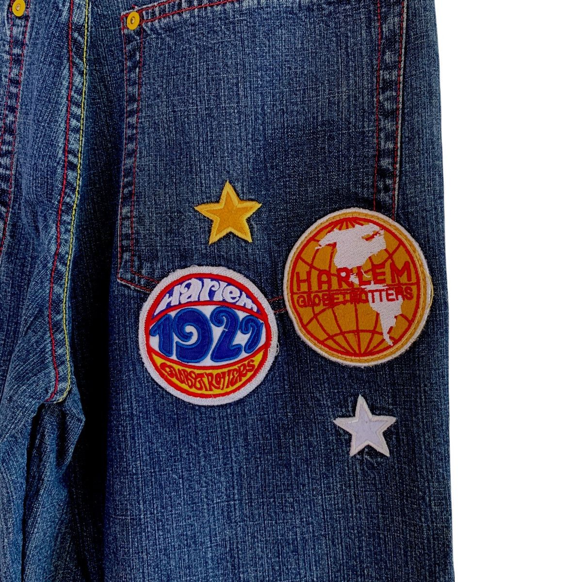 Fubu × Harlem Globetrotters Fubu X Harlem Globtrotters Patches Denim Pant Size US 28 / EU 44 - 9 Thumbnail