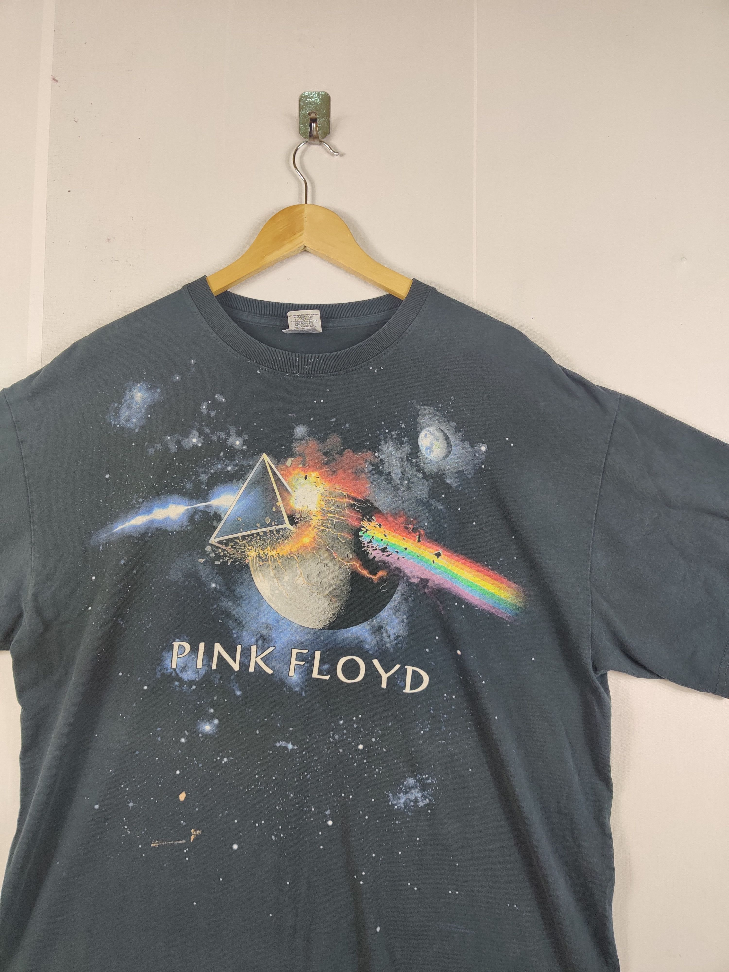 Band Tees Vintage Pink Floyd Dark Side Of The Moon Band Tee Tshirt Size US XL / EU 56 / 4 - 6 Thumbnail
