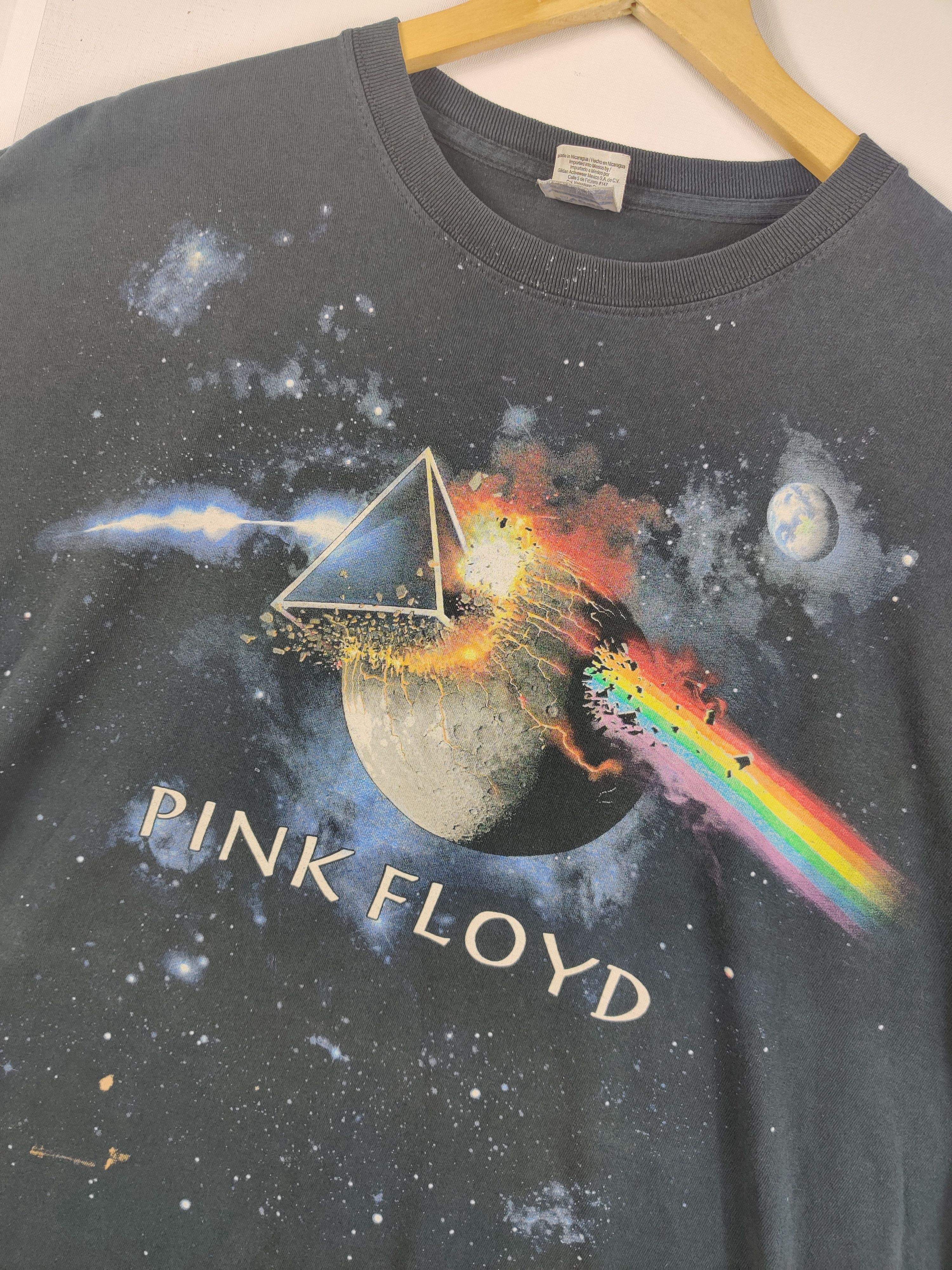 Band Tees Vintage Pink Floyd Dark Side Of The Moon Band Tee Tshirt Size US XL / EU 56 / 4 - 3 Thumbnail