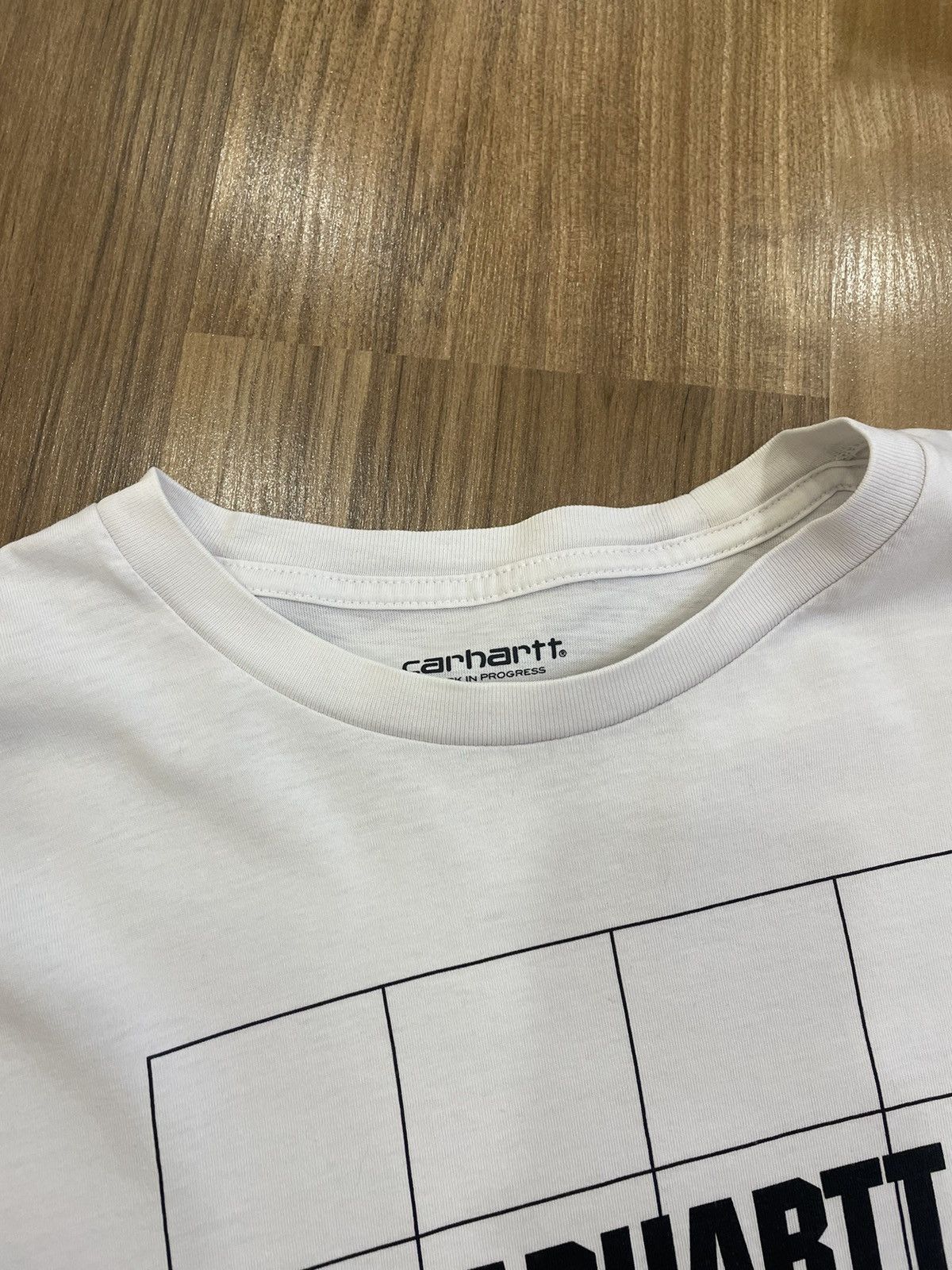 Carhartt Luxury Carhartt T-shirts Vintage Big Logo Carhartt Work In Size US L / EU 52-54 / 3 - 9 Thumbnail