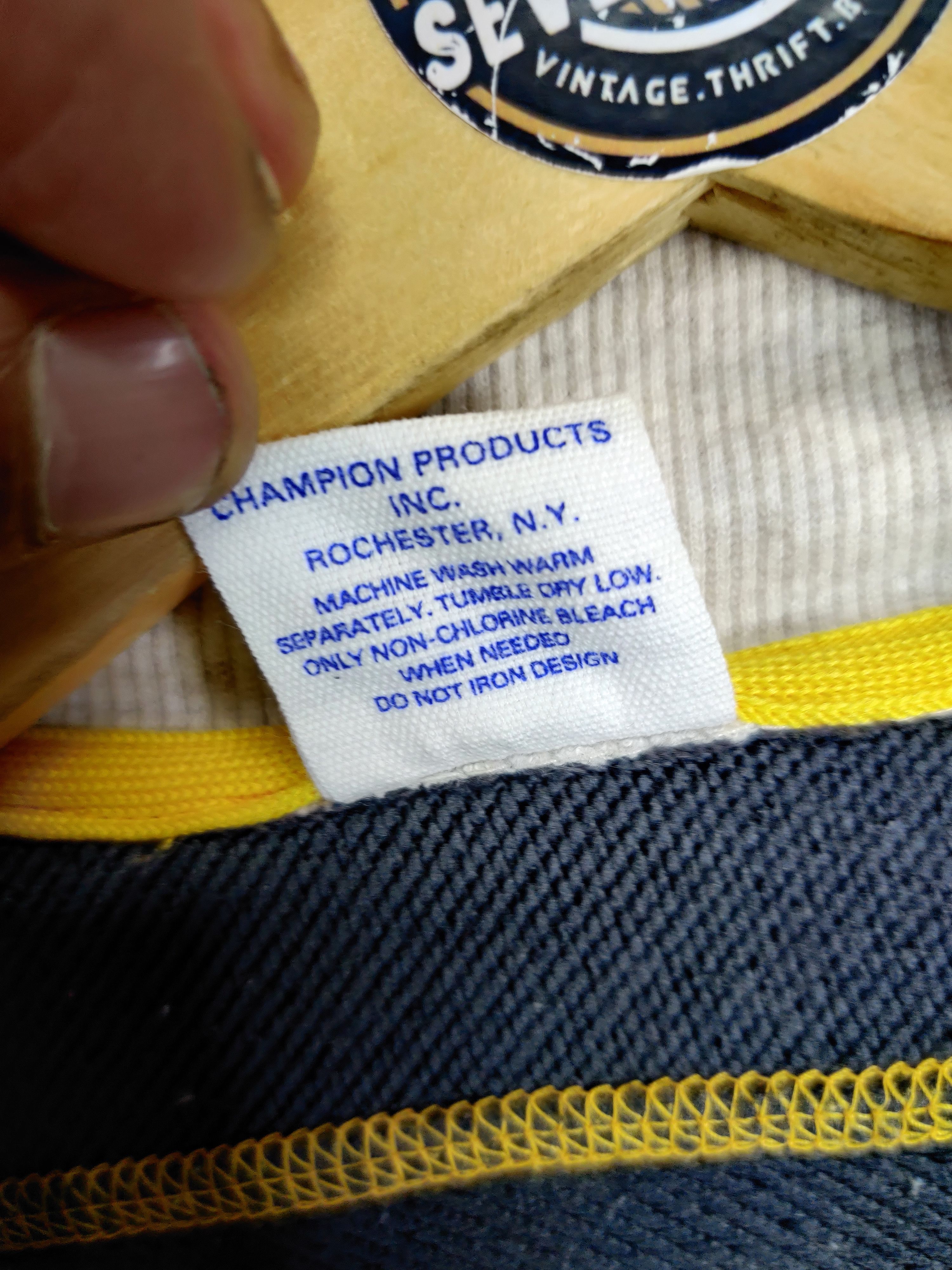Champion Vintage Champion Sweater Jacket Zipper Size US L / EU 52-54 / 3 - 9 Thumbnail