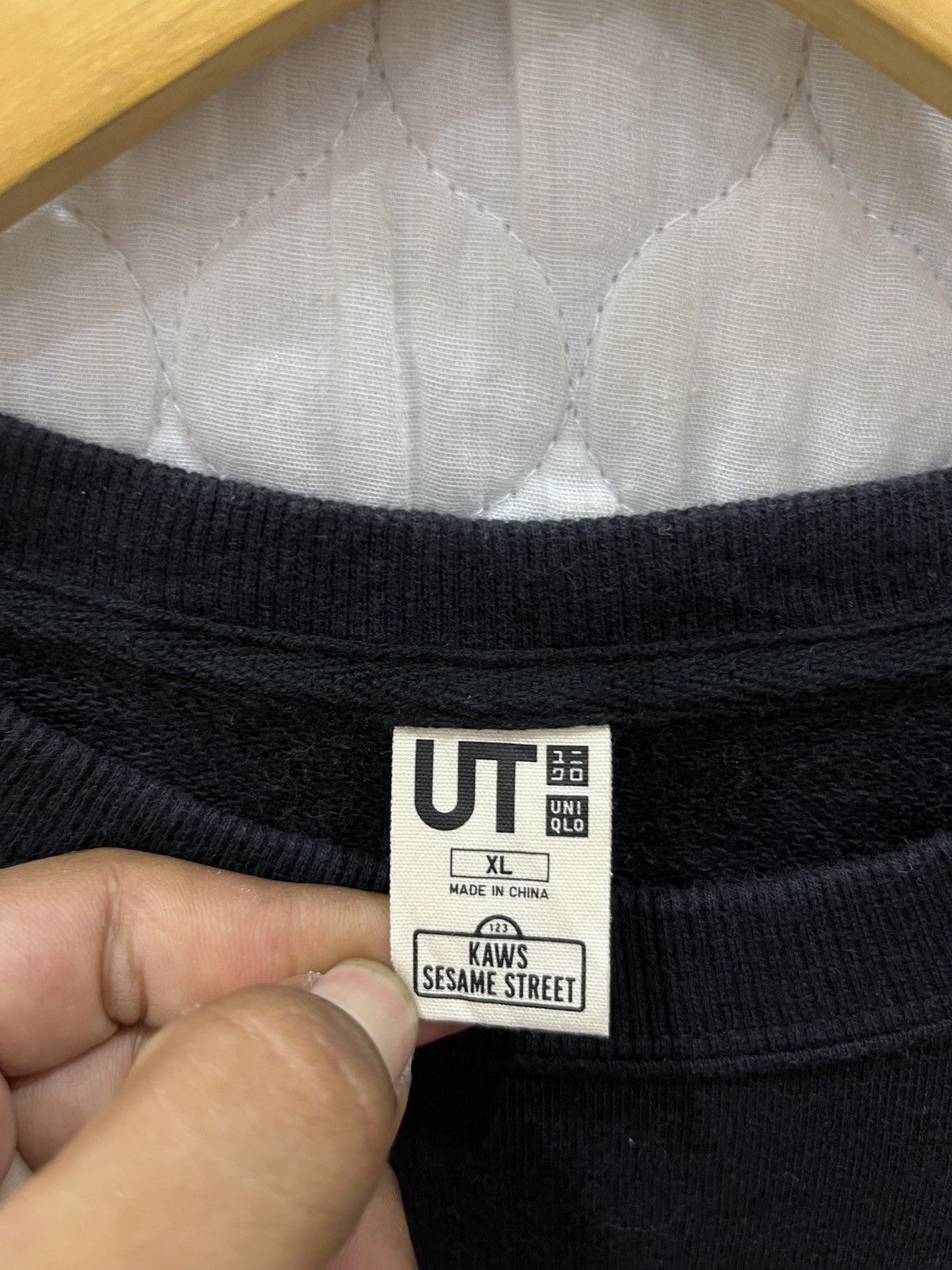 Kaws × Uniqlo (Pppp). KAWS X UT X SESAME STREET SWEATSHIRT Size US M / EU 48-50 / 2 - 4 Thumbnail