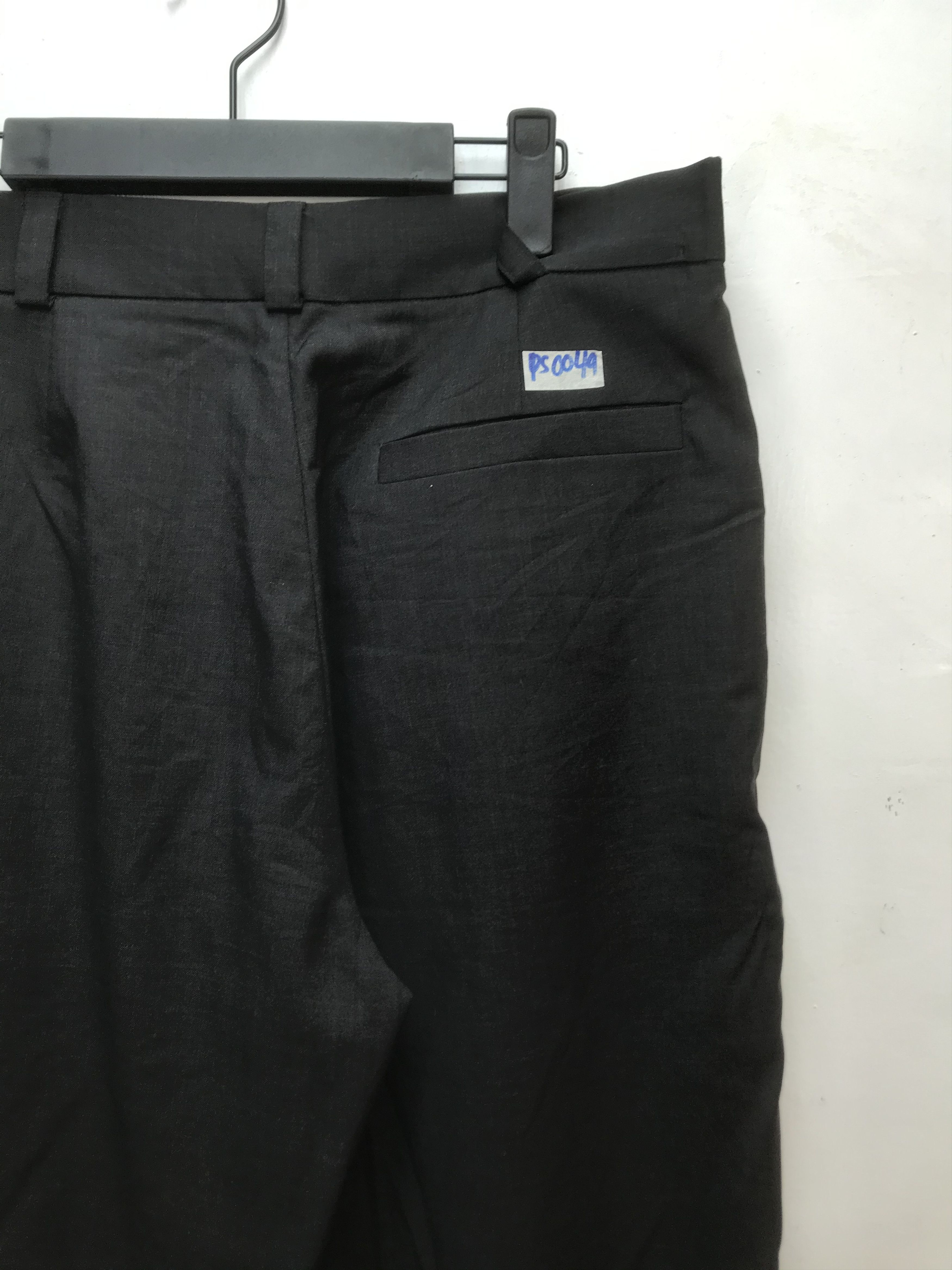 Versace VINTAGE VERSUS GIANNI VERSACE WOOL CASUAL PANT Size US 35 - 5 Thumbnail