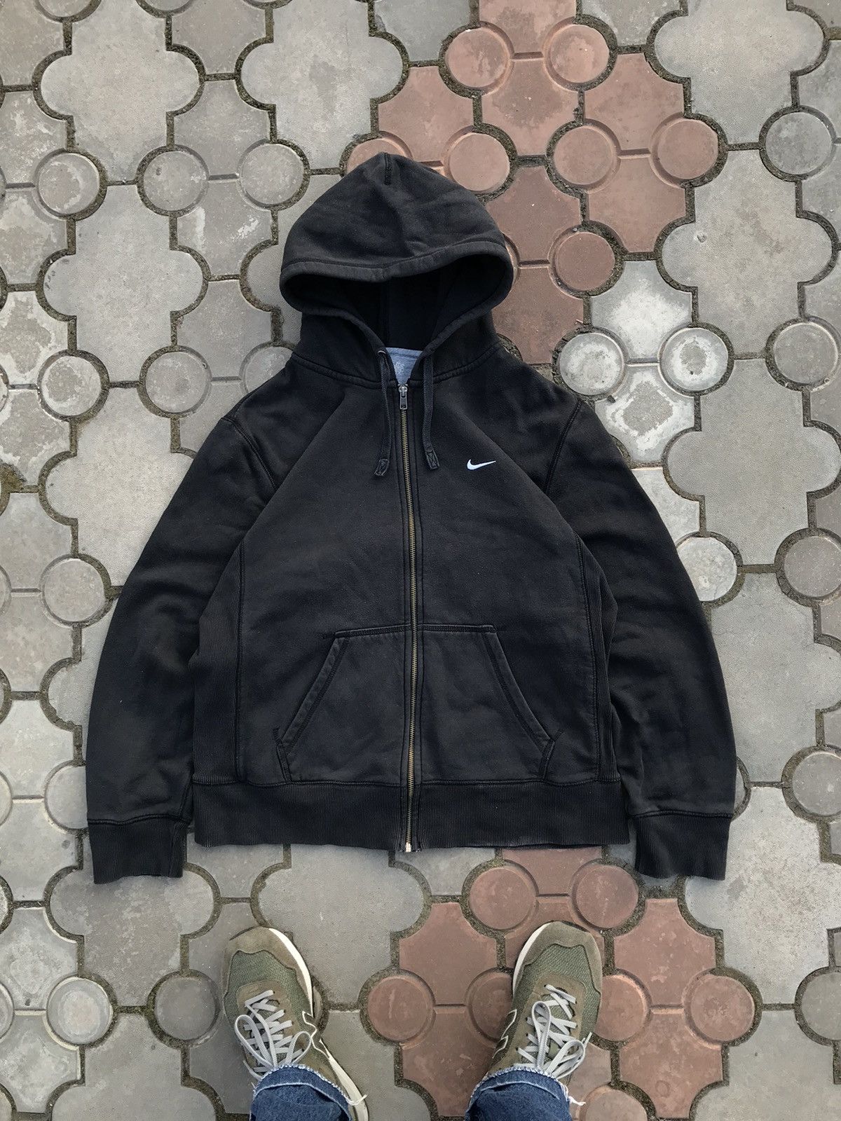 Nike × Vintage Vintage Nike Mini Swoosh Y2K Zip Hoodie Size US L / EU 52-54 / 3 - 1 Thumbnail