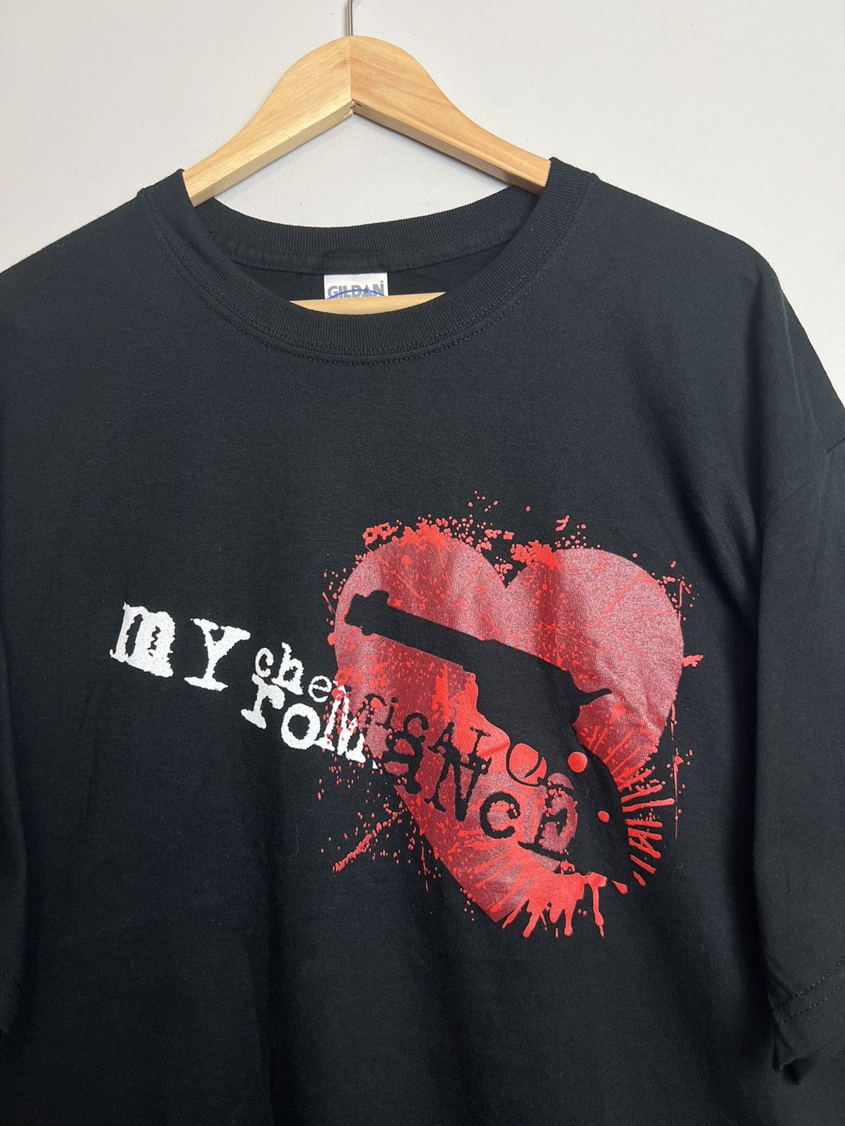 Band Tees VINTAGE MY CHEMICAL ROMANCE BAND T SHIRT PROMO Gun RARE Size US L / EU 52-54 / 3 - 2 Thumbnail