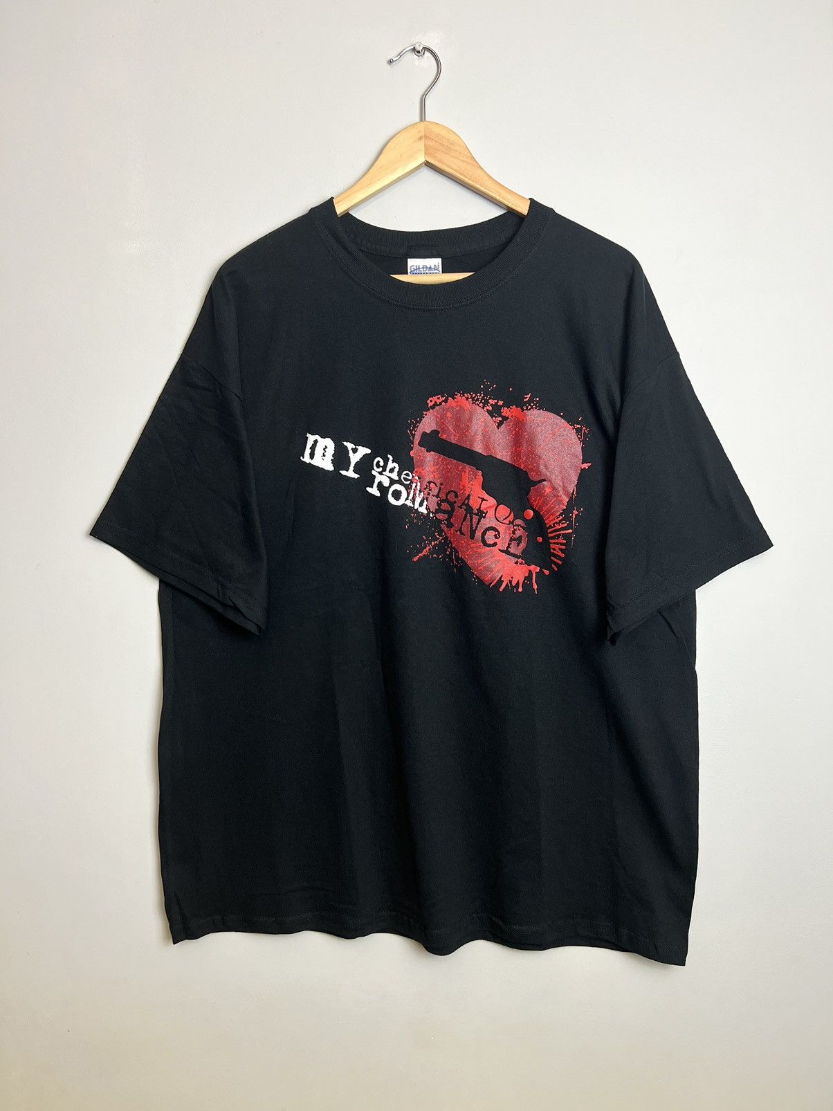 Band Tees VINTAGE MY CHEMICAL ROMANCE BAND T SHIRT PROMO Gun RARE Size US L / EU 52-54 / 3 - 1 Thumbnail