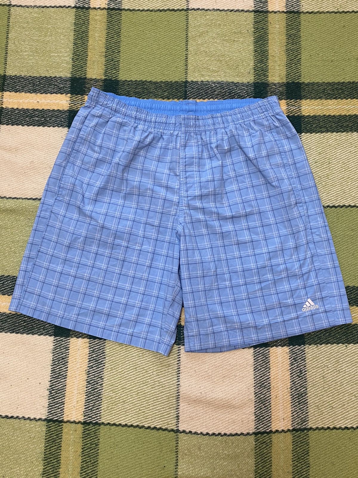 Adidas Vintage Adidas shorts streetwear y2k casual style size L Size US 34 / EU 50 - 1 Thumbnail