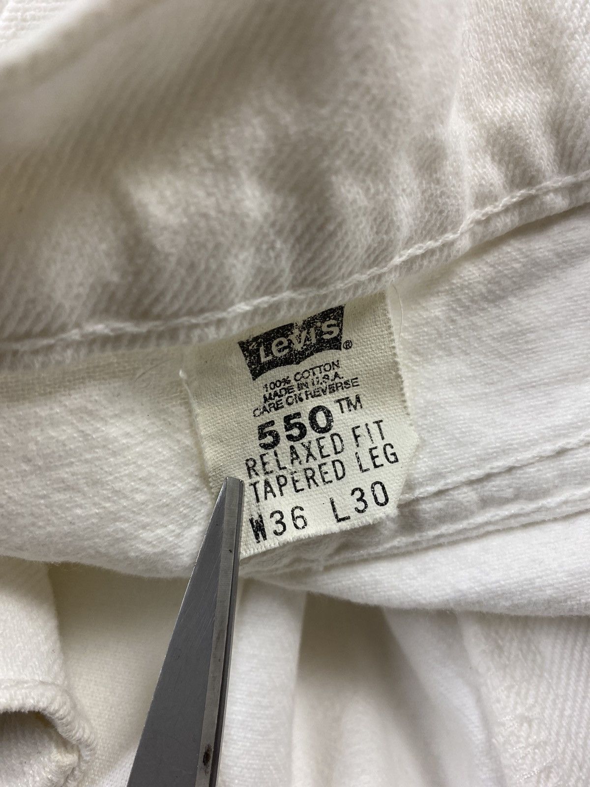 Levi's × Levi's Vintage Clothing Vintage 80s Levi’s 550 Orange Tab White Denim Jeans Size US 34 / EU 50 - 8 Thumbnail