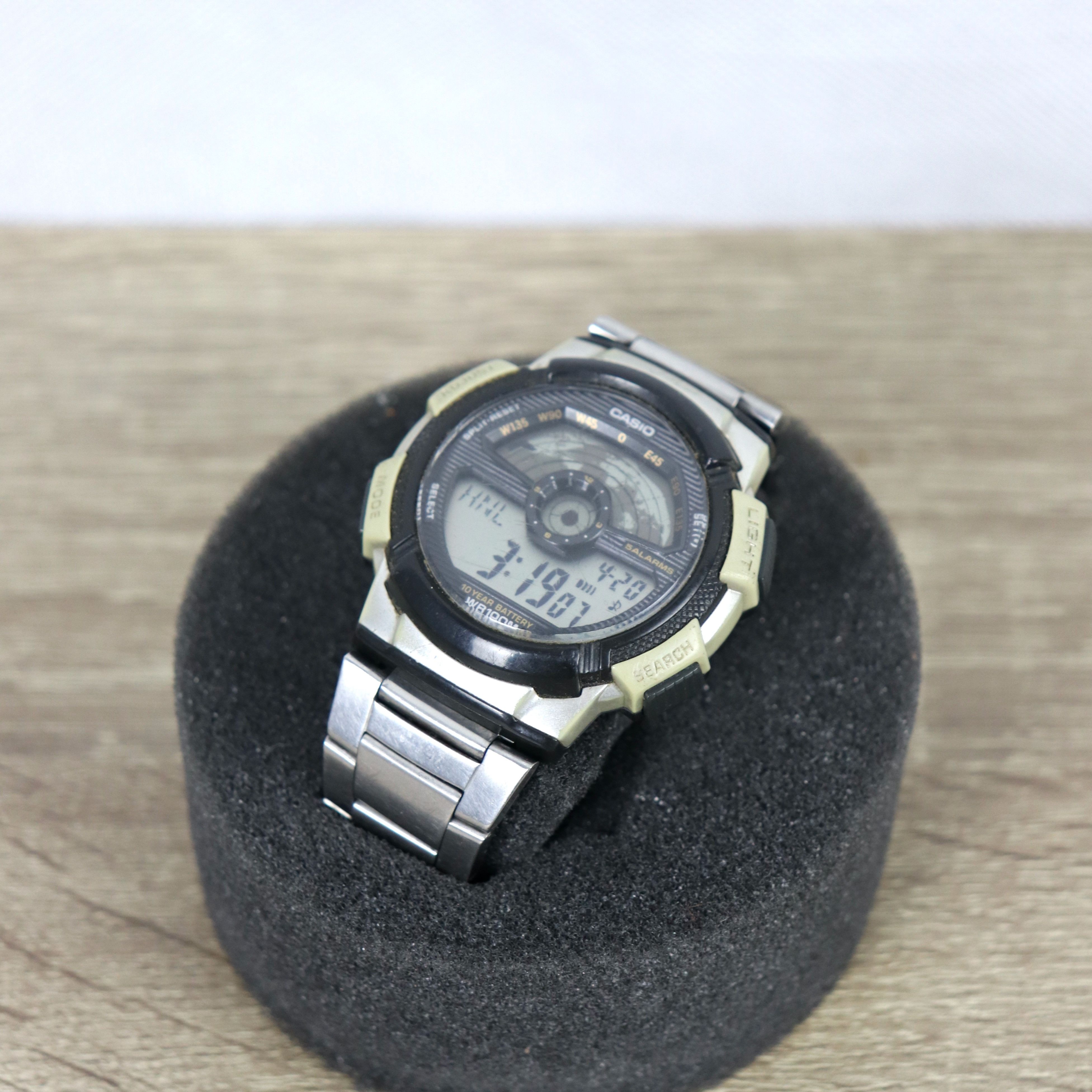 Casio Casio worldwide clocks watches Size ONE SIZE - 4 Thumbnail