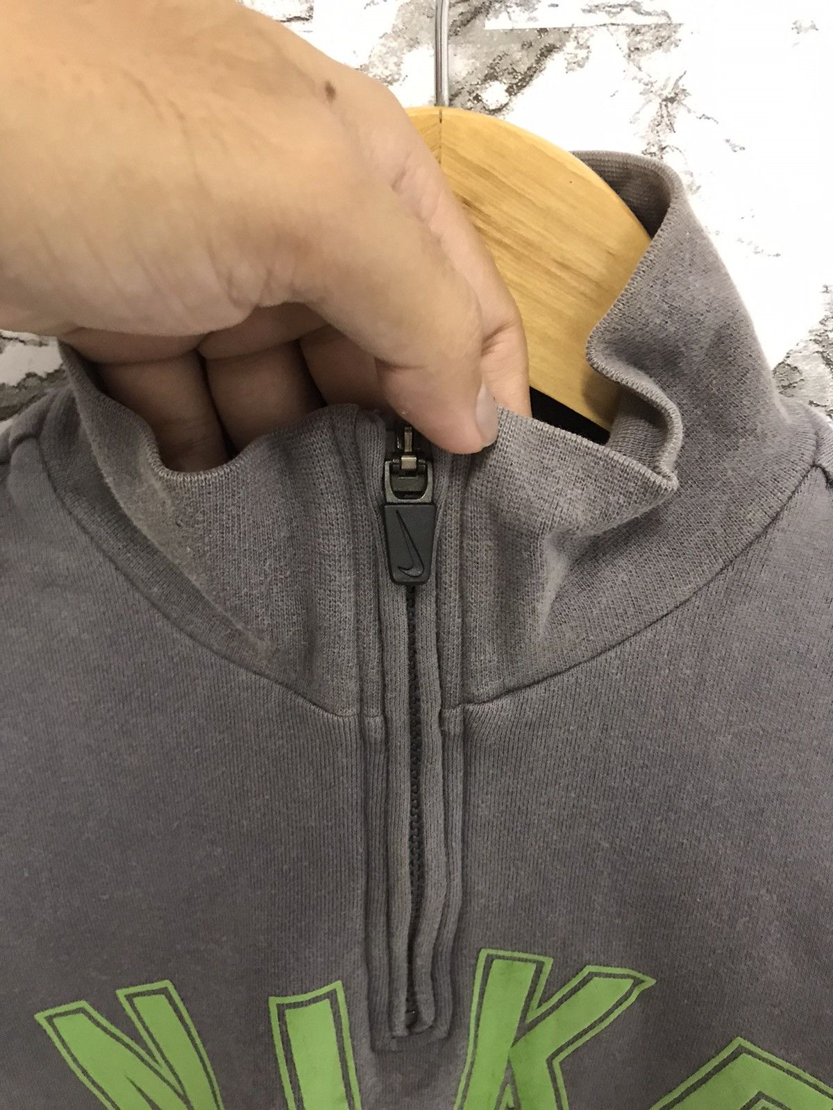 Nike Nike AirMax Spell Out Long Sleeve Size US M / EU 48-50 / 2 - 5 Thumbnail