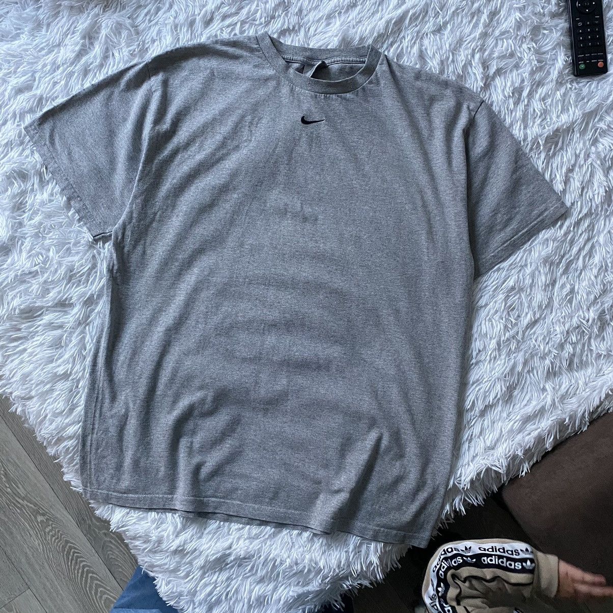 Nike Nike Center Swoosh Tee Boxy Fit Y2k Vintage Streetwear Size US L / EU 52-54 / 3 - 1 Thumbnail