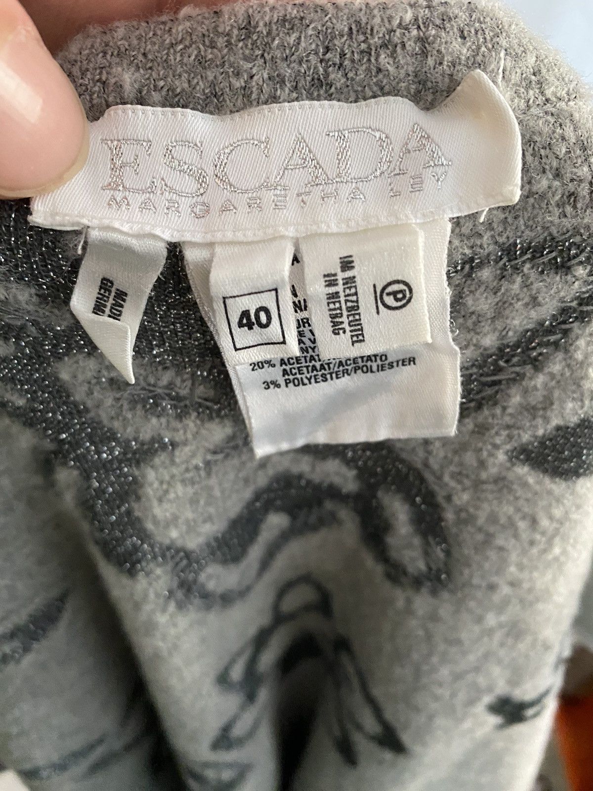 Escada Escada Wool Grey Flower Cardigan Size 40 Size S / US 4 / IT 40 - 5 Thumbnail