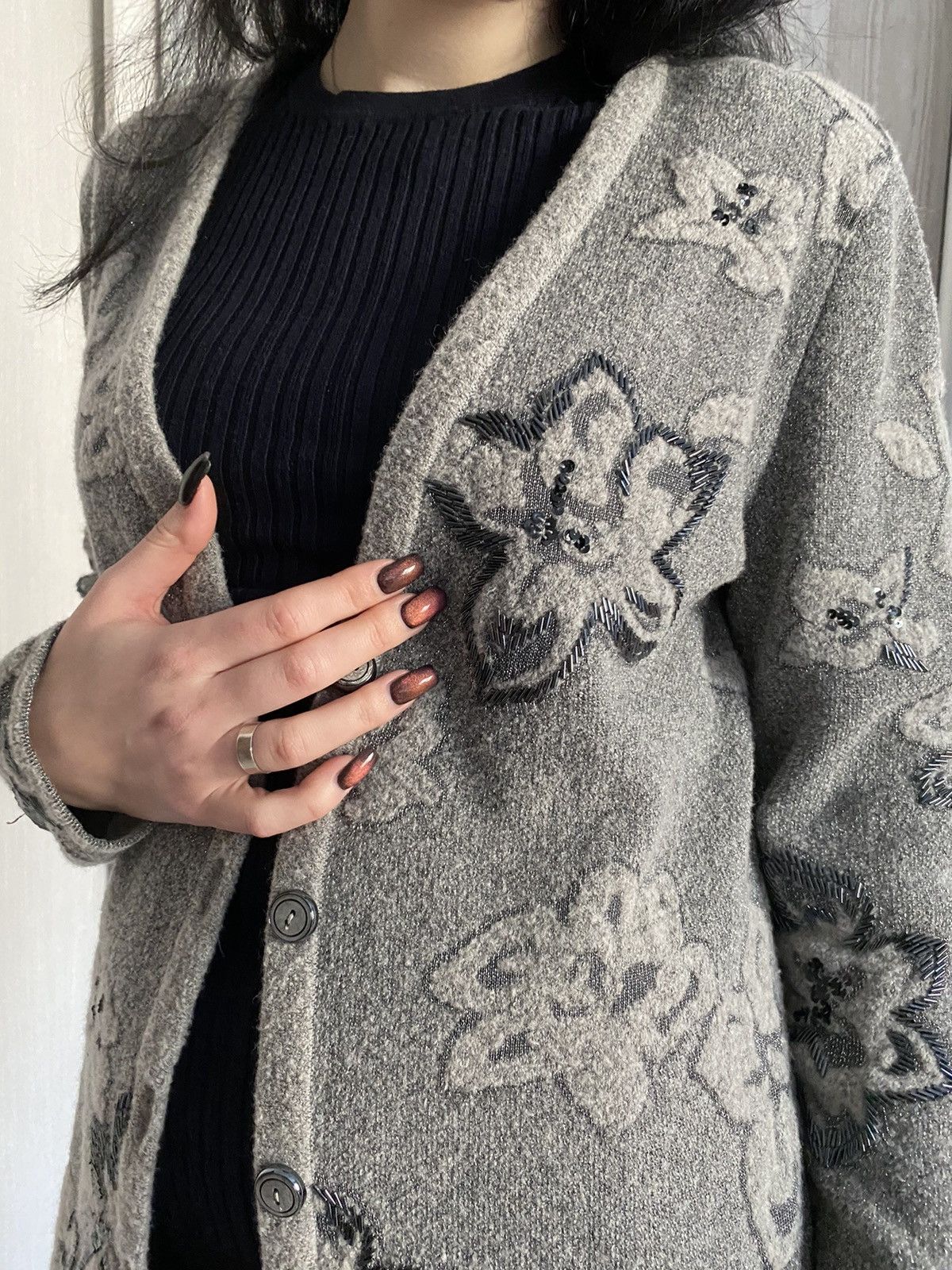 Escada Escada Wool Grey Flower Cardigan Size 40 Size S / US 4 / IT 40 - 3 Thumbnail
