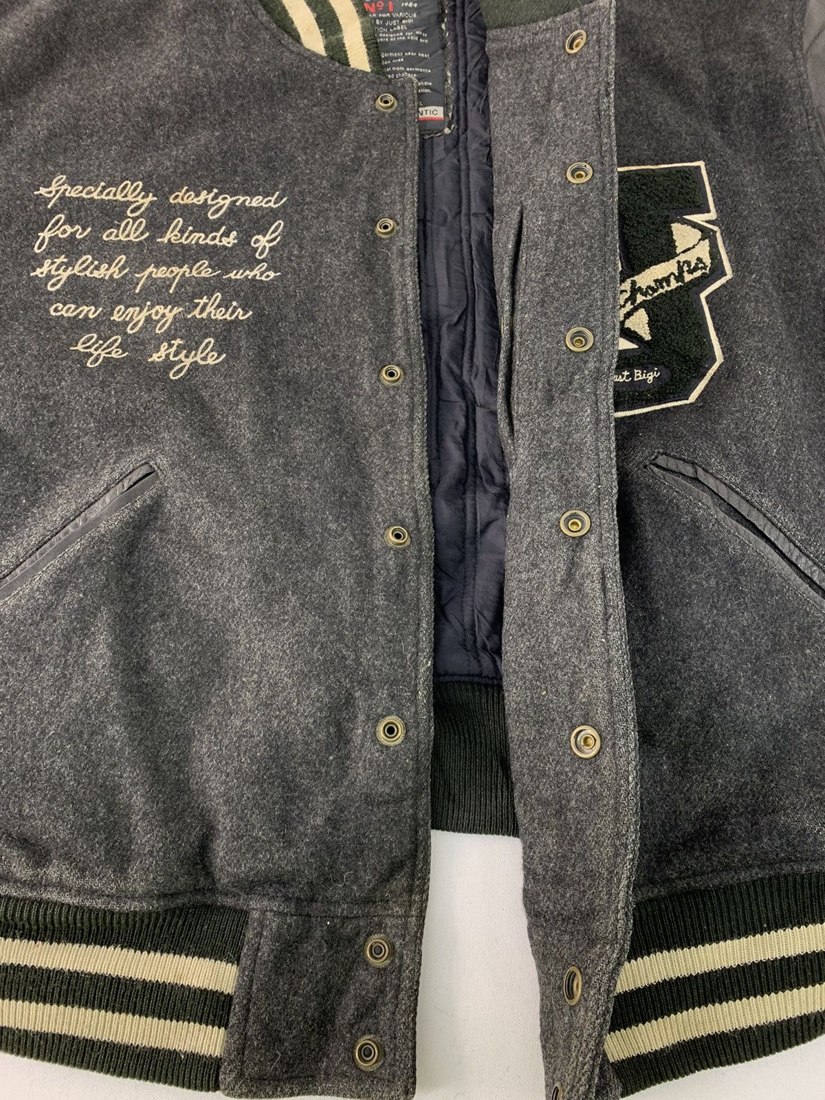 BIGI Vintage Just Bigi Expedition Padded Leather Varsity Jacket Size US L / EU 52-54 / 3 - 5 Thumbnail