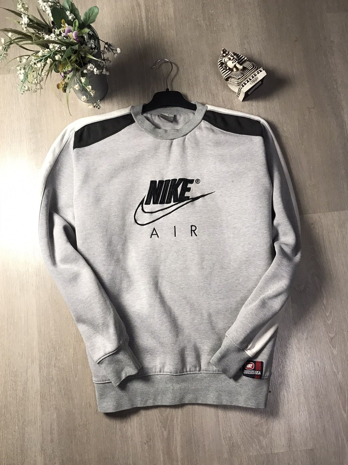 Nike × Vintage Vintage Nike Y2K big logo sweatshirt Size US L / EU 52-54 / 3 - 1 Thumbnail