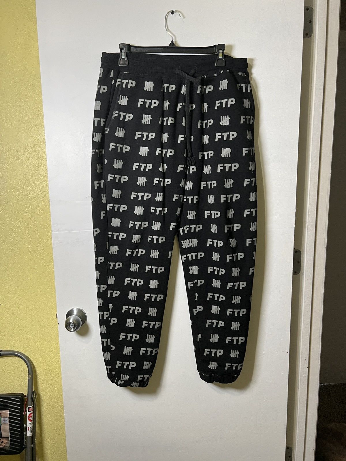 huge discounts sale FTP UNDFTD all over sweatpants Large | www ...