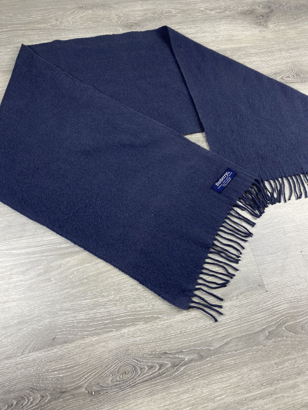 Burberry Burberry Cashmere Neckwear Scarf Mufler Made in Scotland Size ONE SIZE - 2 Thumbnail