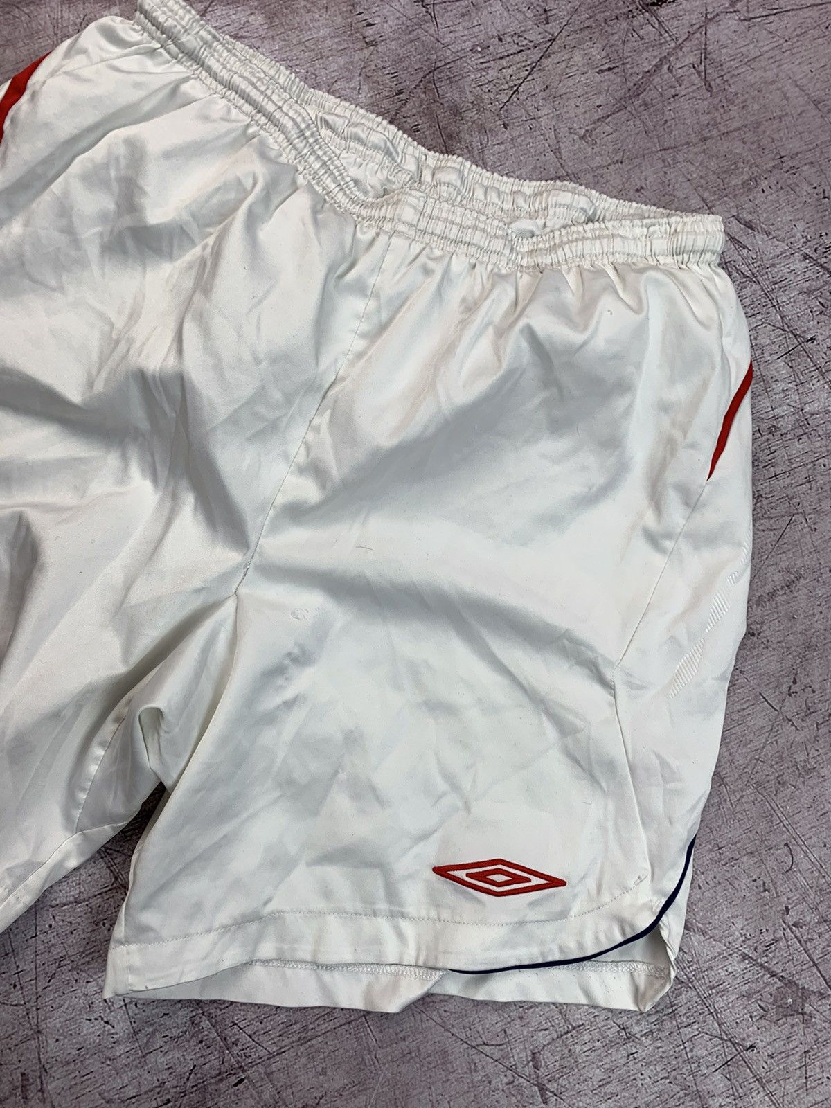 Umbro × Vintage Umbro England Vintage Mens Nylon Shorts Size US 36 / EU 52 - 6 Thumbnail