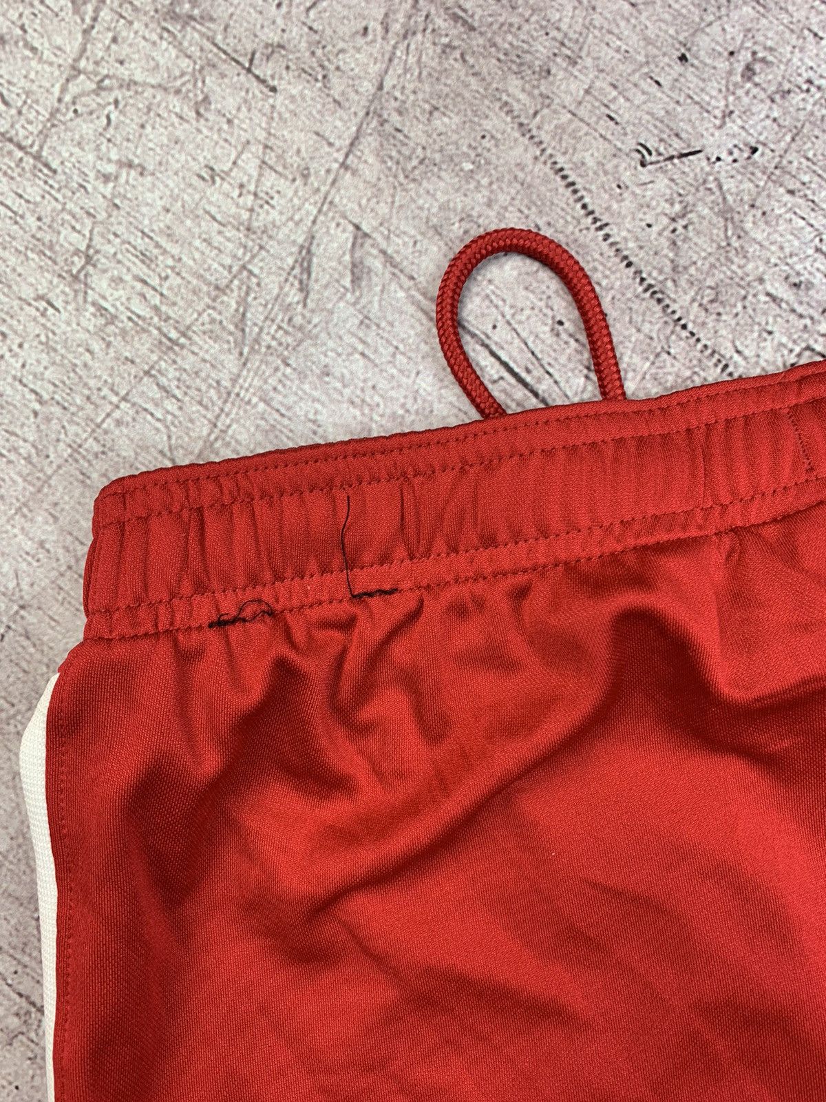 Nike Nike Liverpool Vintage Y2K Shorts Size US 34 / EU 50 - 7 Thumbnail